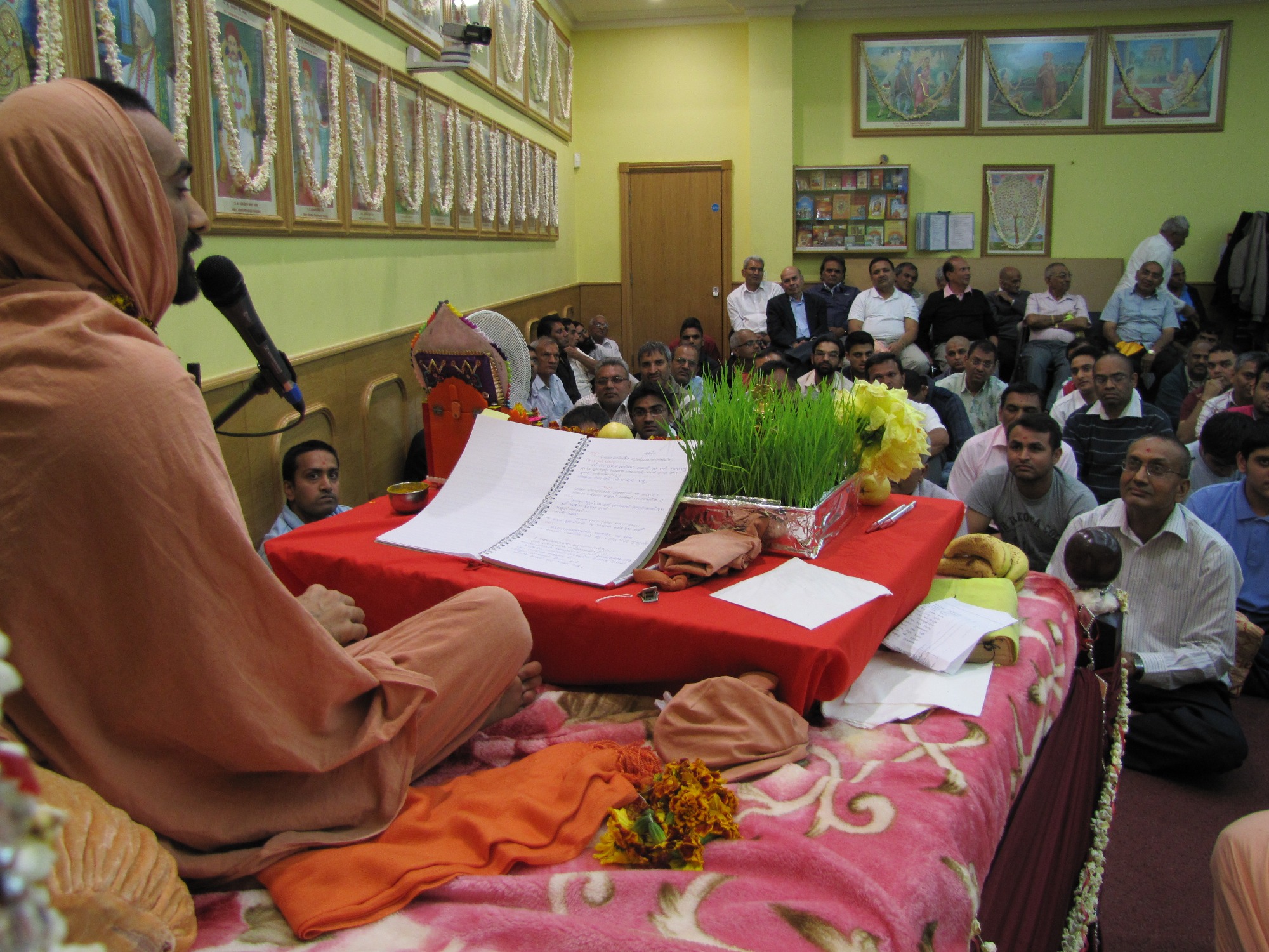 ©1987-2017 SKS Swaminarayan Temple East London