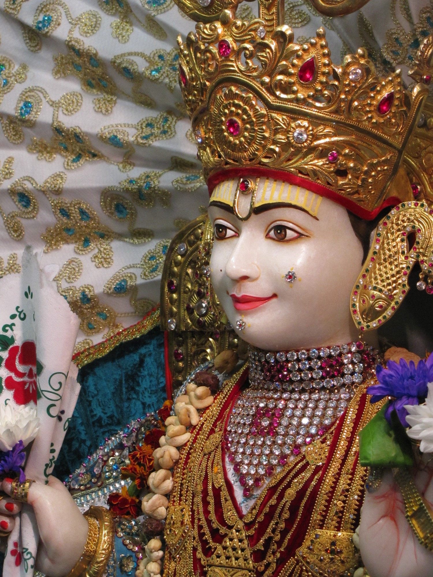 ©1987-2017 SKS Swaminarayan Temple East London