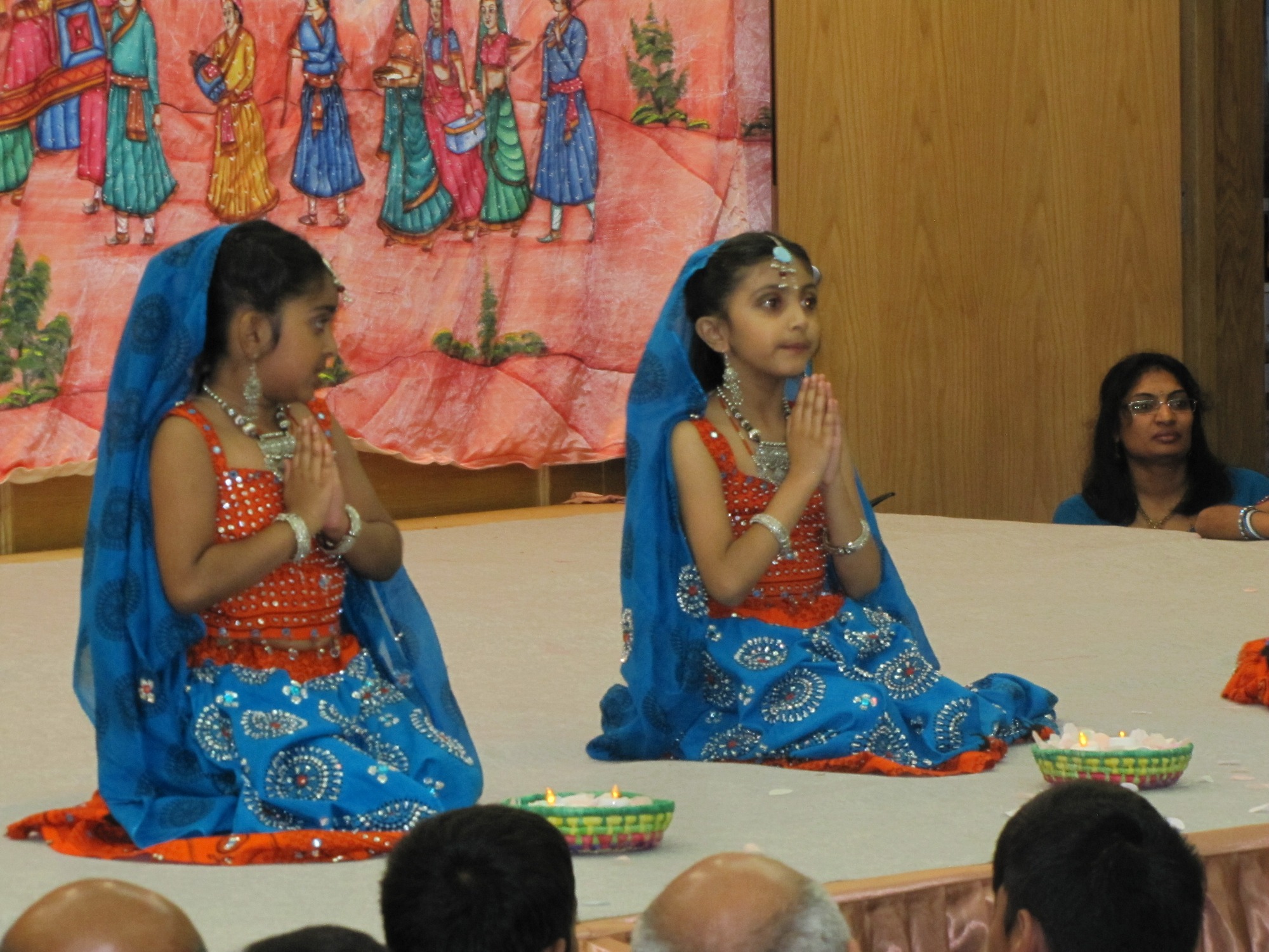 ©1987-2017 SKS Swaminarayan Temple East London