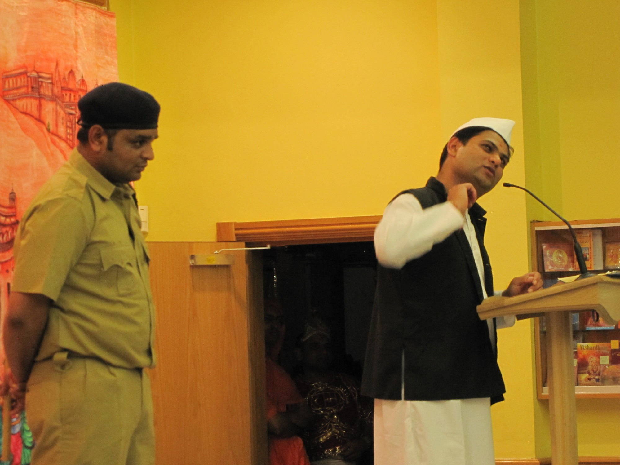 ©1987-2017 SKS Swaminarayan Temple East London