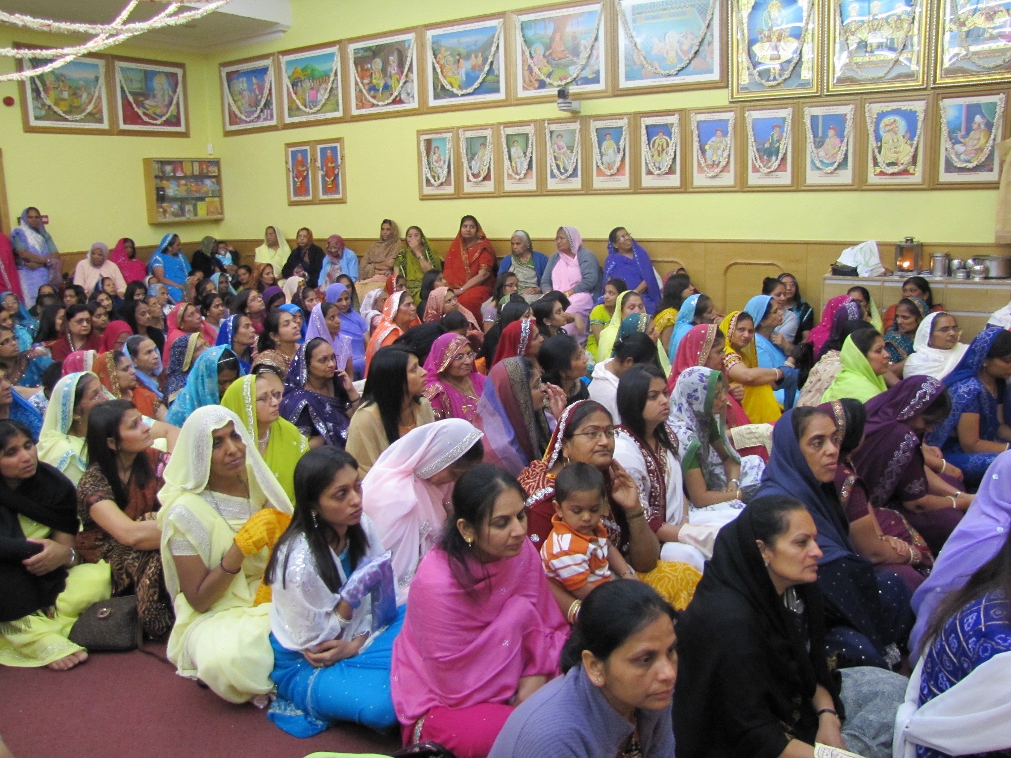 ©1987-2017 SKS Swaminarayan Temple East London