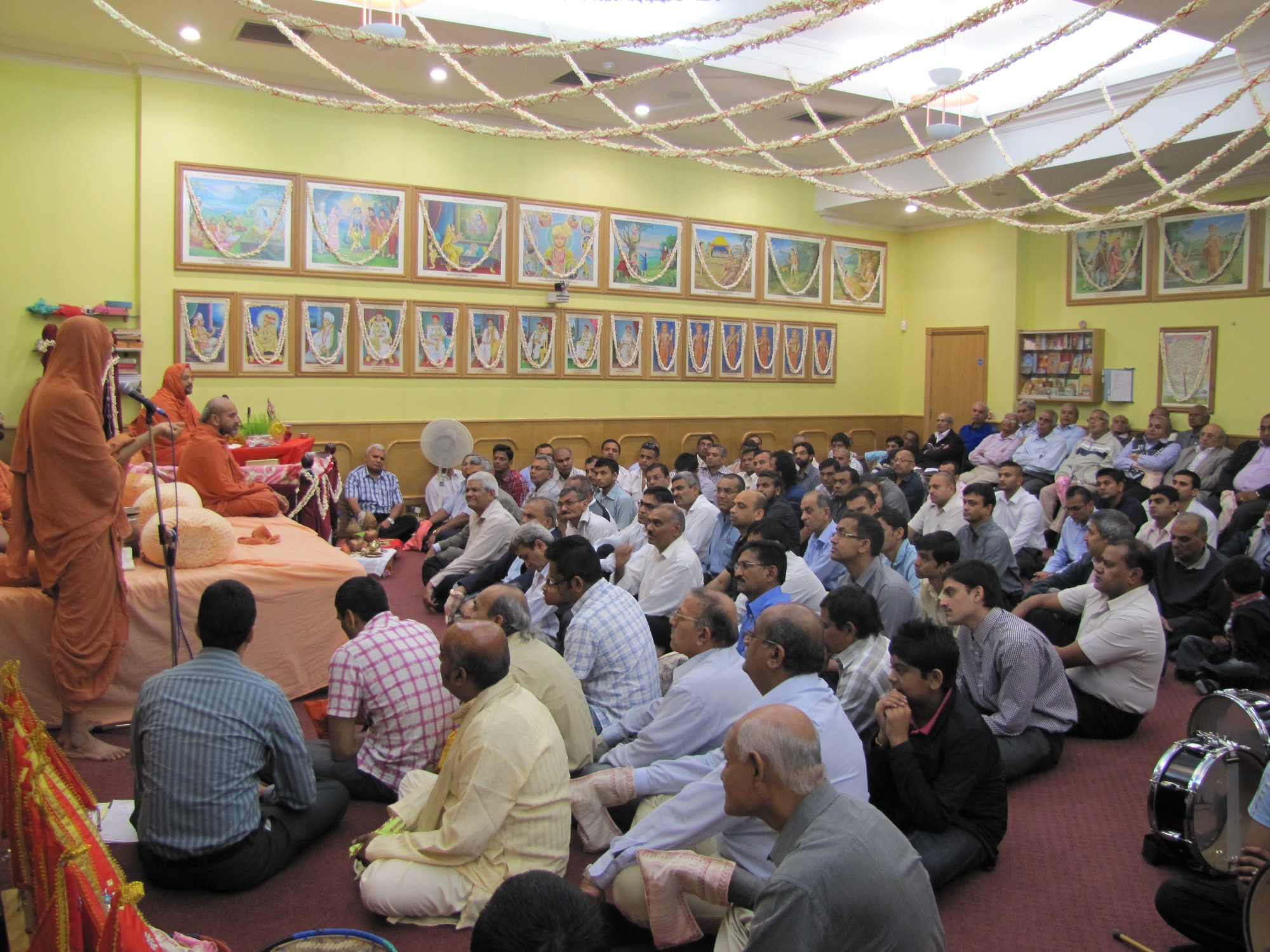 ©1987-2017 SKS Swaminarayan Temple East London