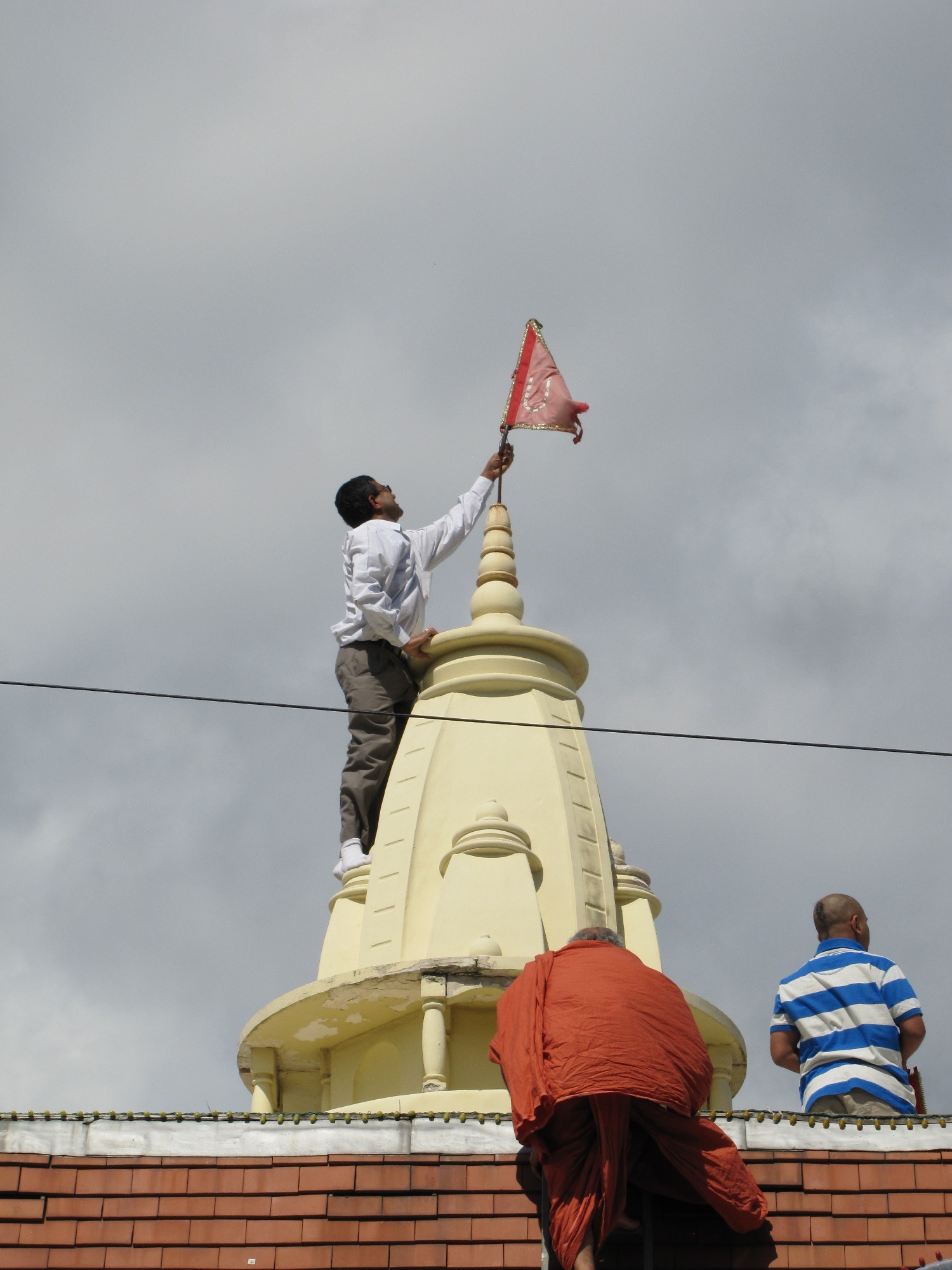 ©1987-2017 SKS Swaminarayan Temple East London