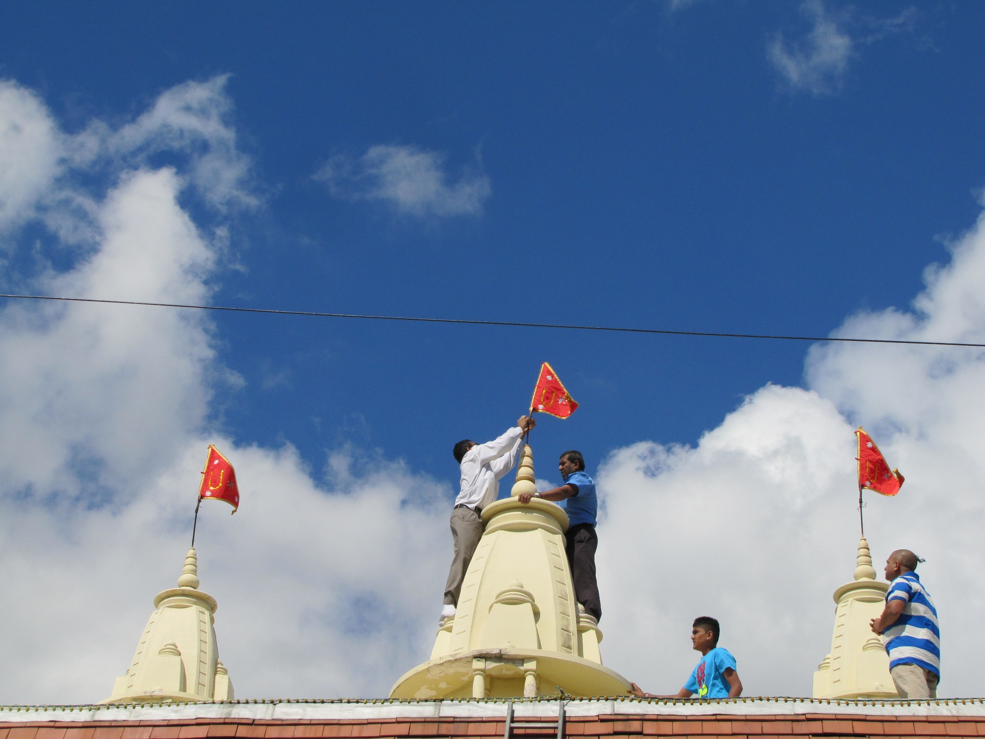 ©1987-2017 SKS Swaminarayan Temple East London