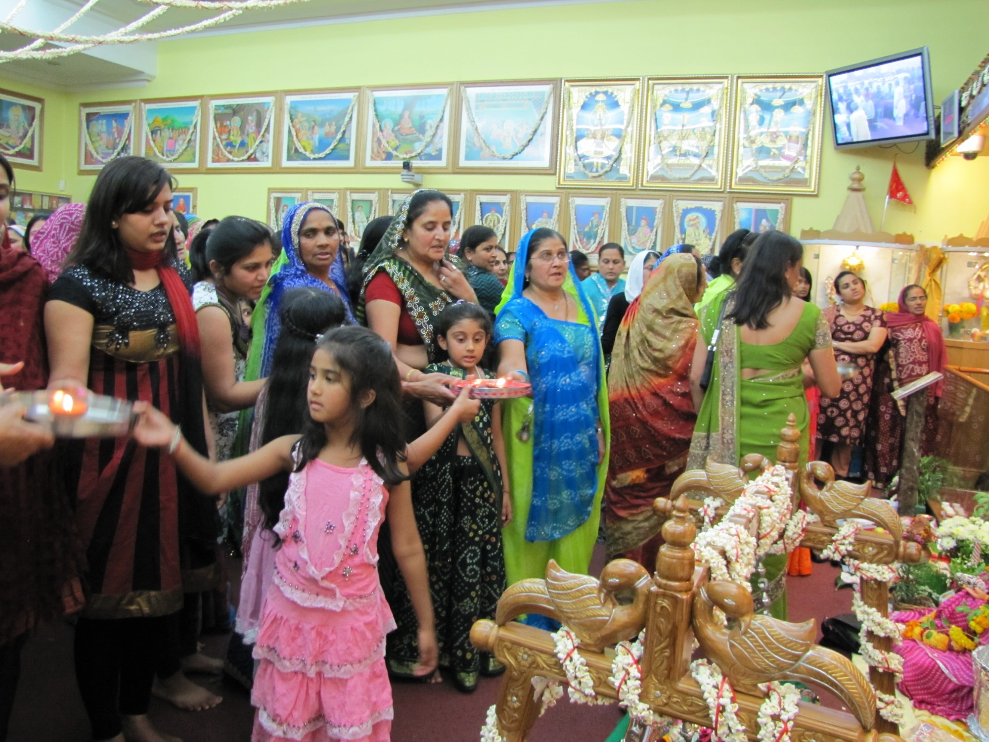 IMG 2525 - ©1987-2017 SKS Swaminarayan Temple East London