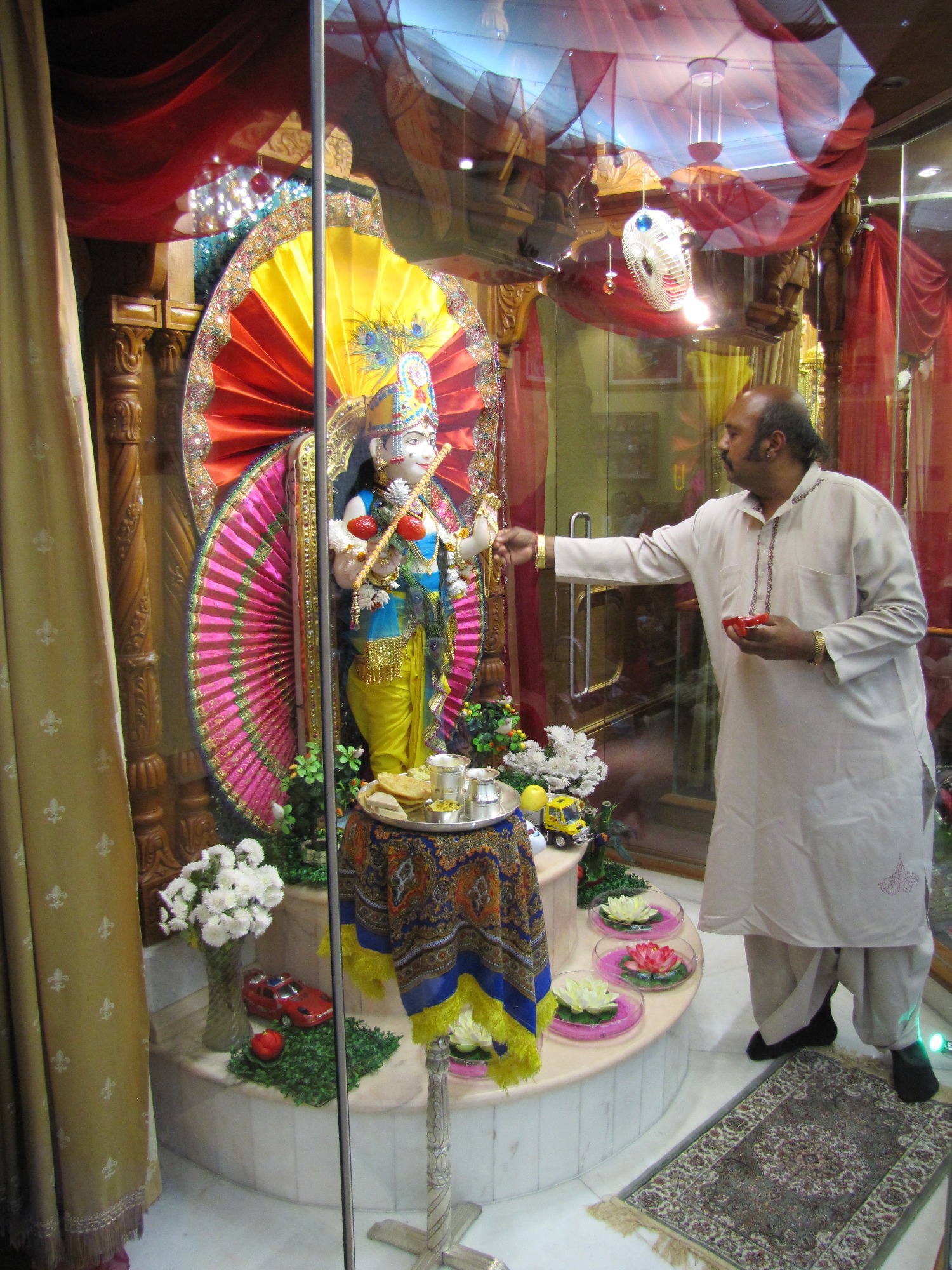 IMG 0129 - ©1987-2017 SKS Swaminarayan Temple East London
