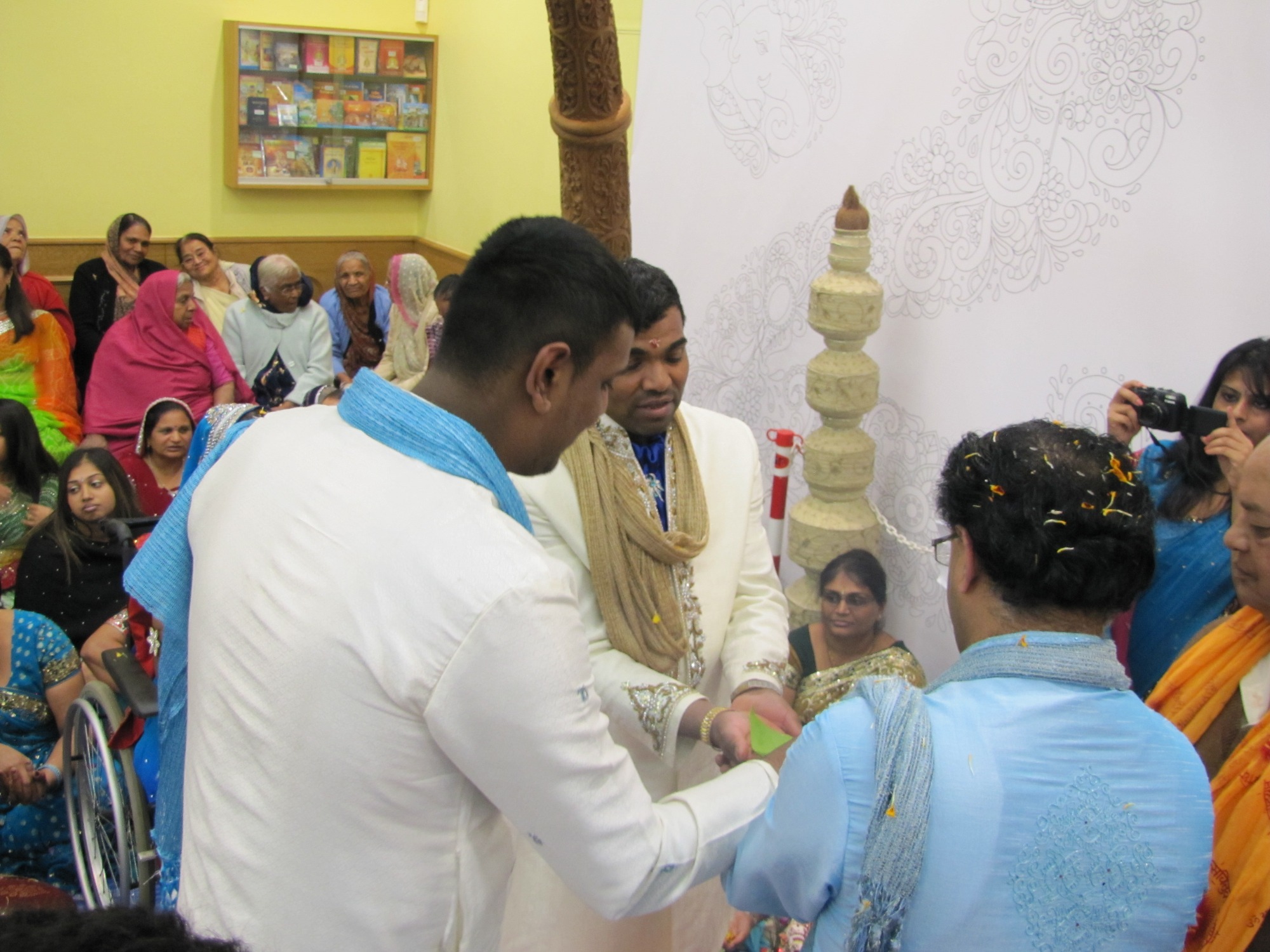 IMG 0175 - ©1987-2017 SKS Swaminarayan Temple East London