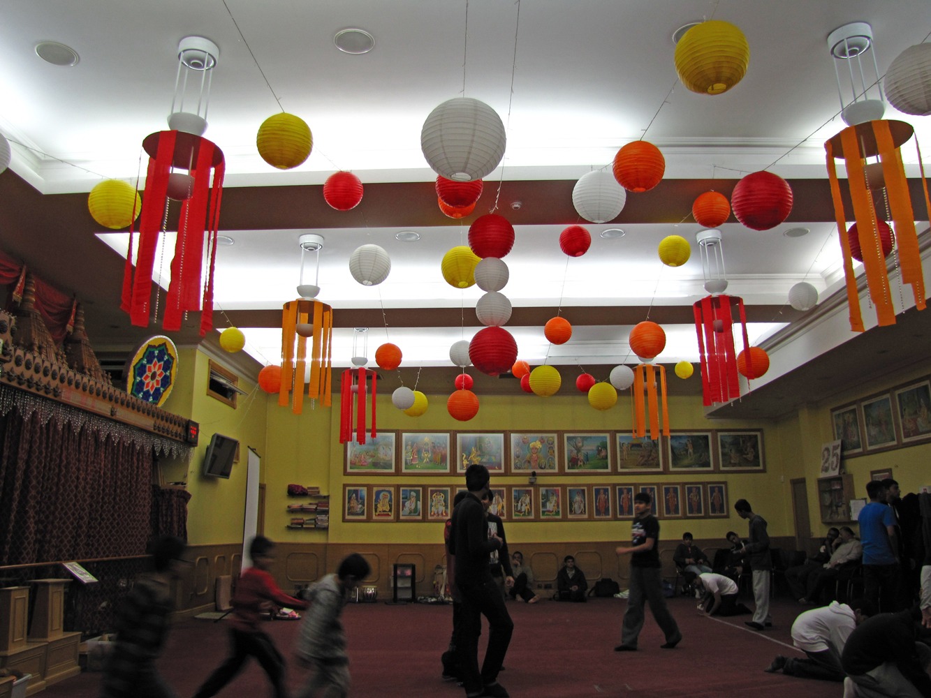 ©1987-2017 SKS Swaminarayan Temple East London