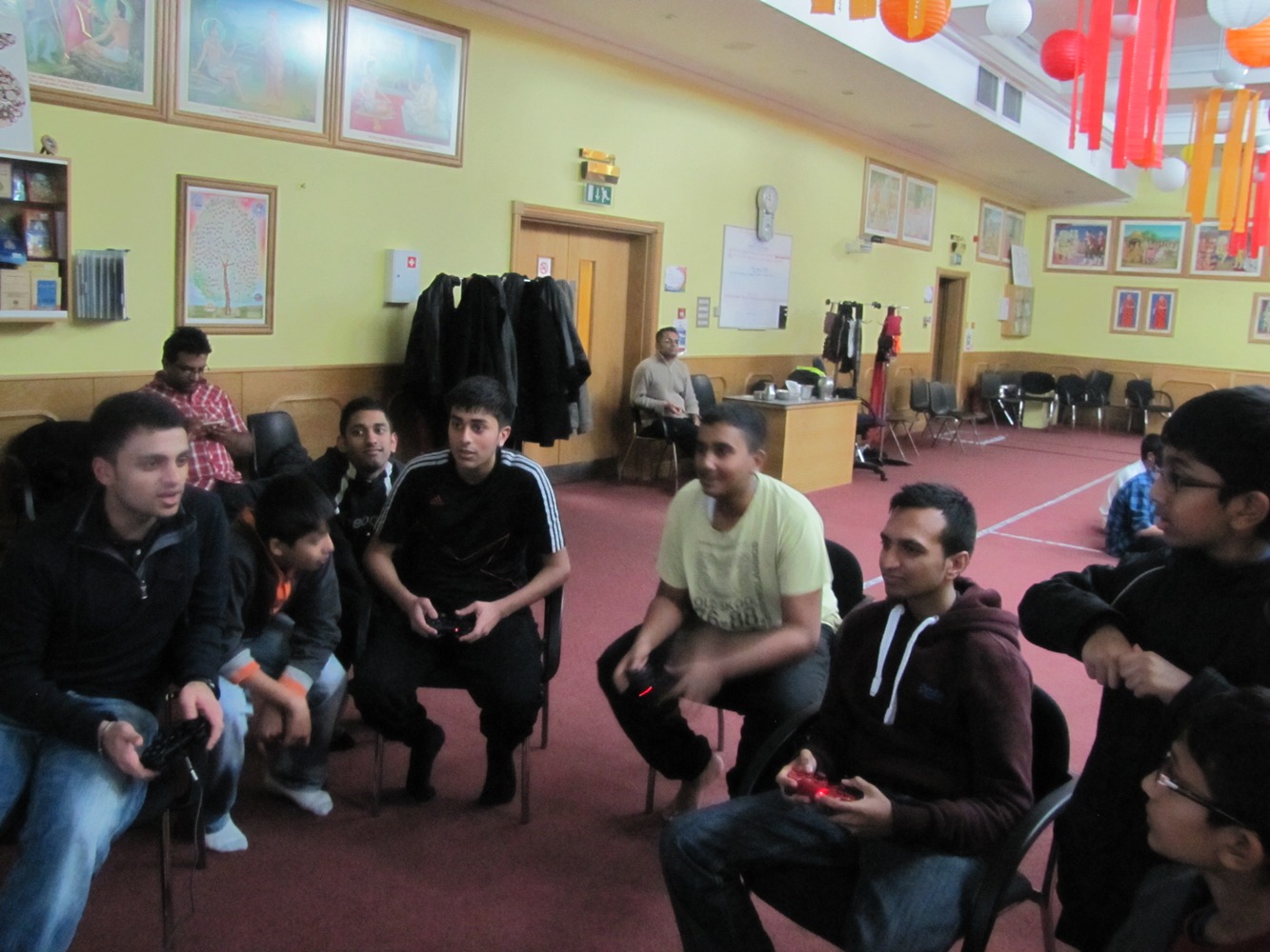 ©1987-2017 SKS Swaminarayan Temple East London
