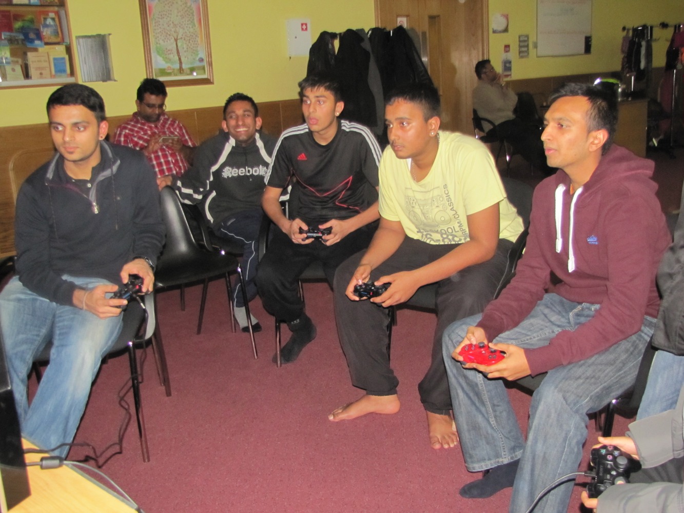 ©1987-2017 SKS Swaminarayan Temple East London