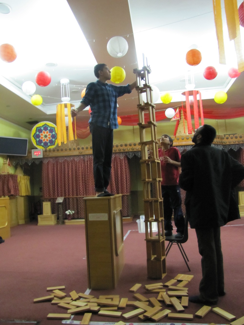 ©1987-2017 SKS Swaminarayan Temple East London