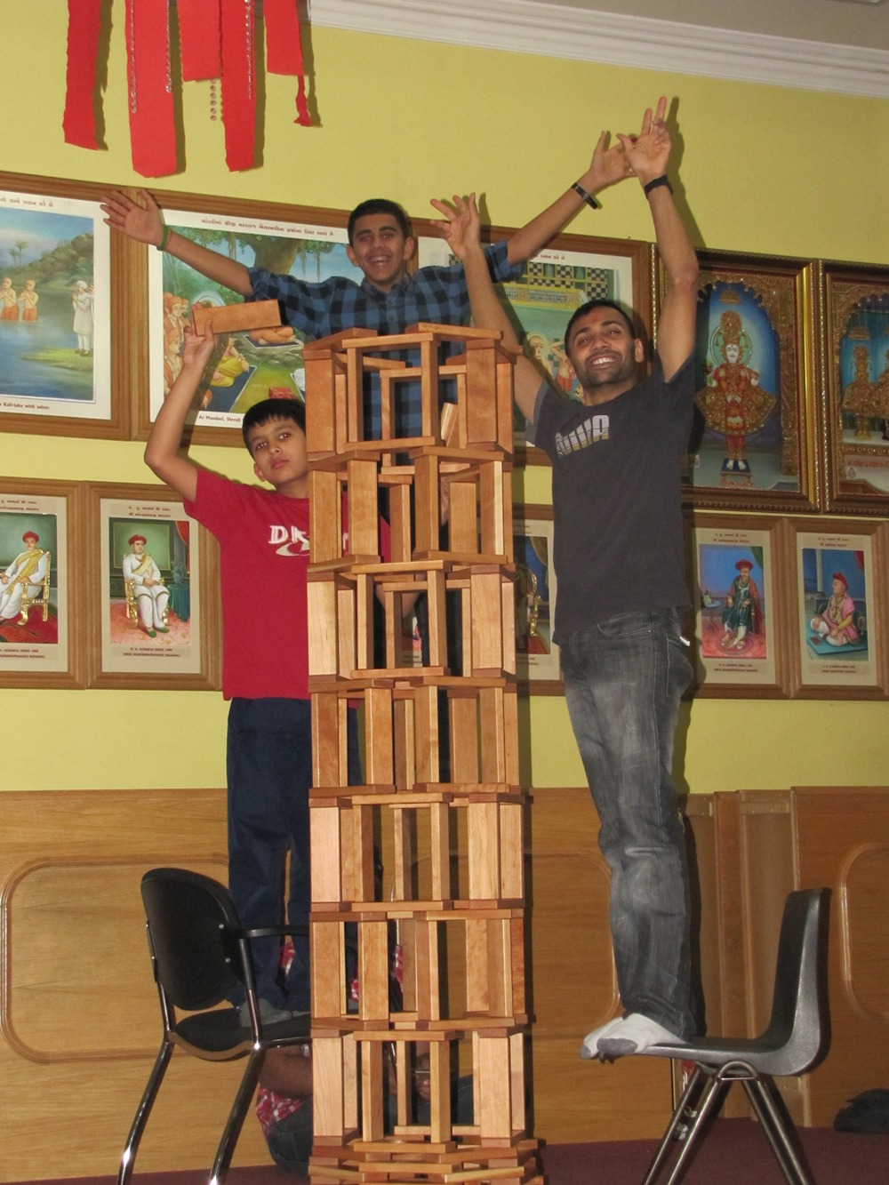 ©1987-2017 SKS Swaminarayan Temple East London