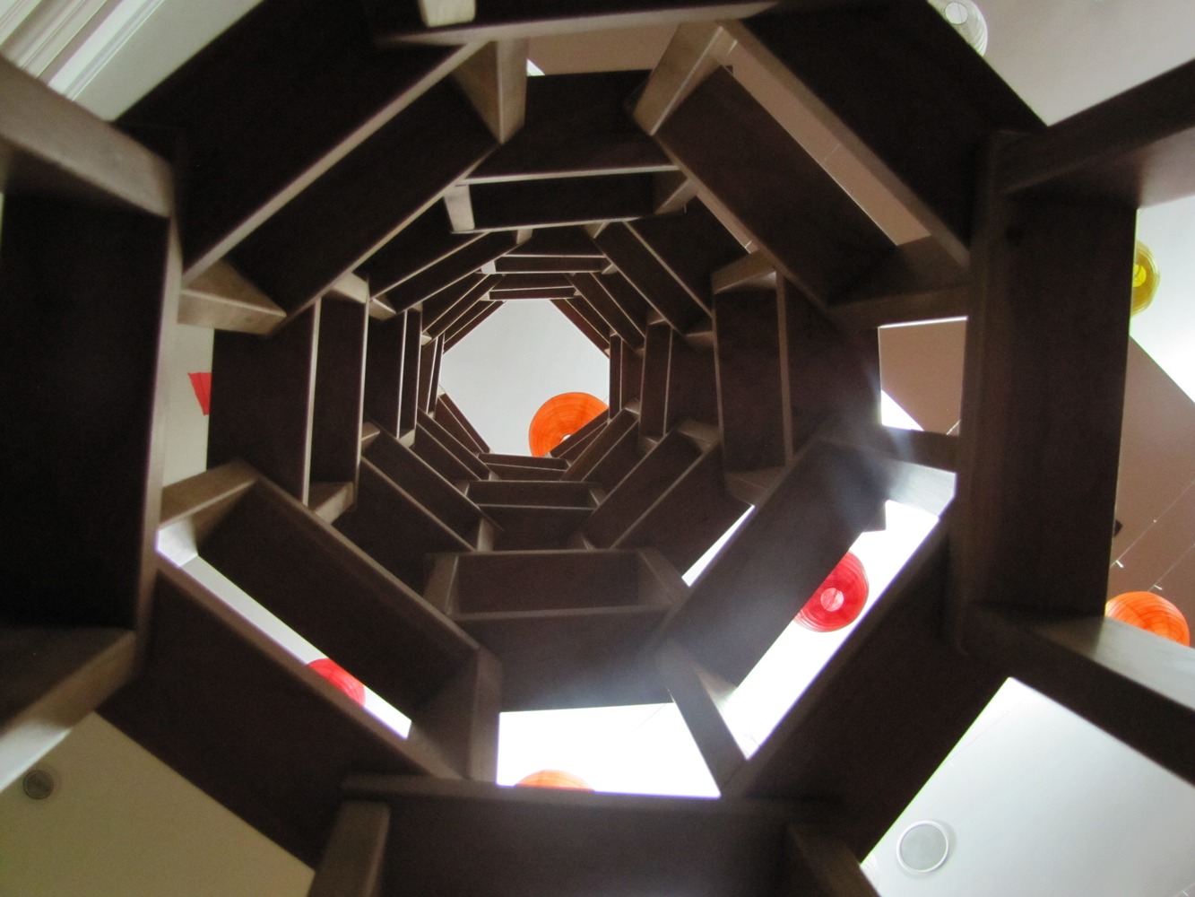 ©1987-2017 SKS Swaminarayan Temple East London