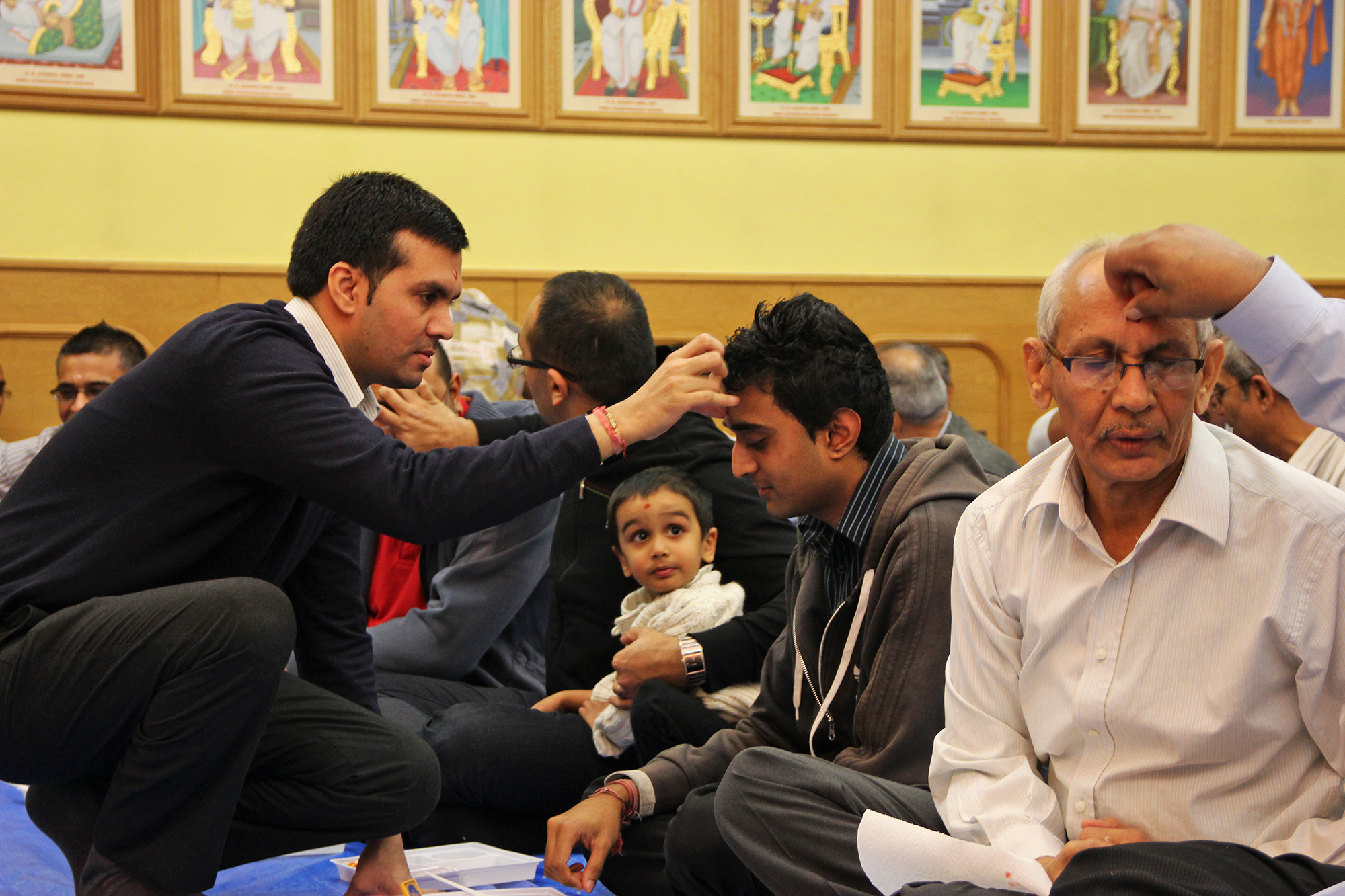 ©1987-2017 SKS Swaminarayan Temple East London