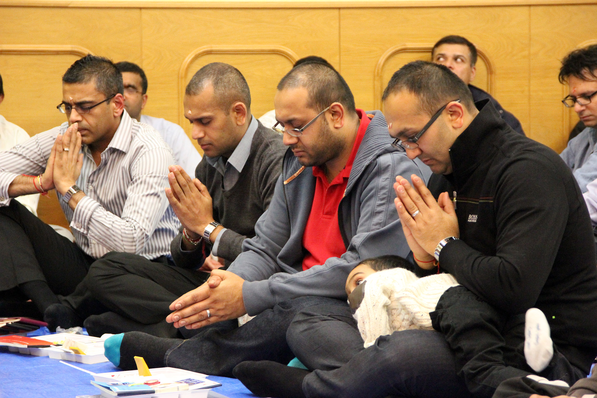 ©1987-2017 SKS Swaminarayan Temple East London