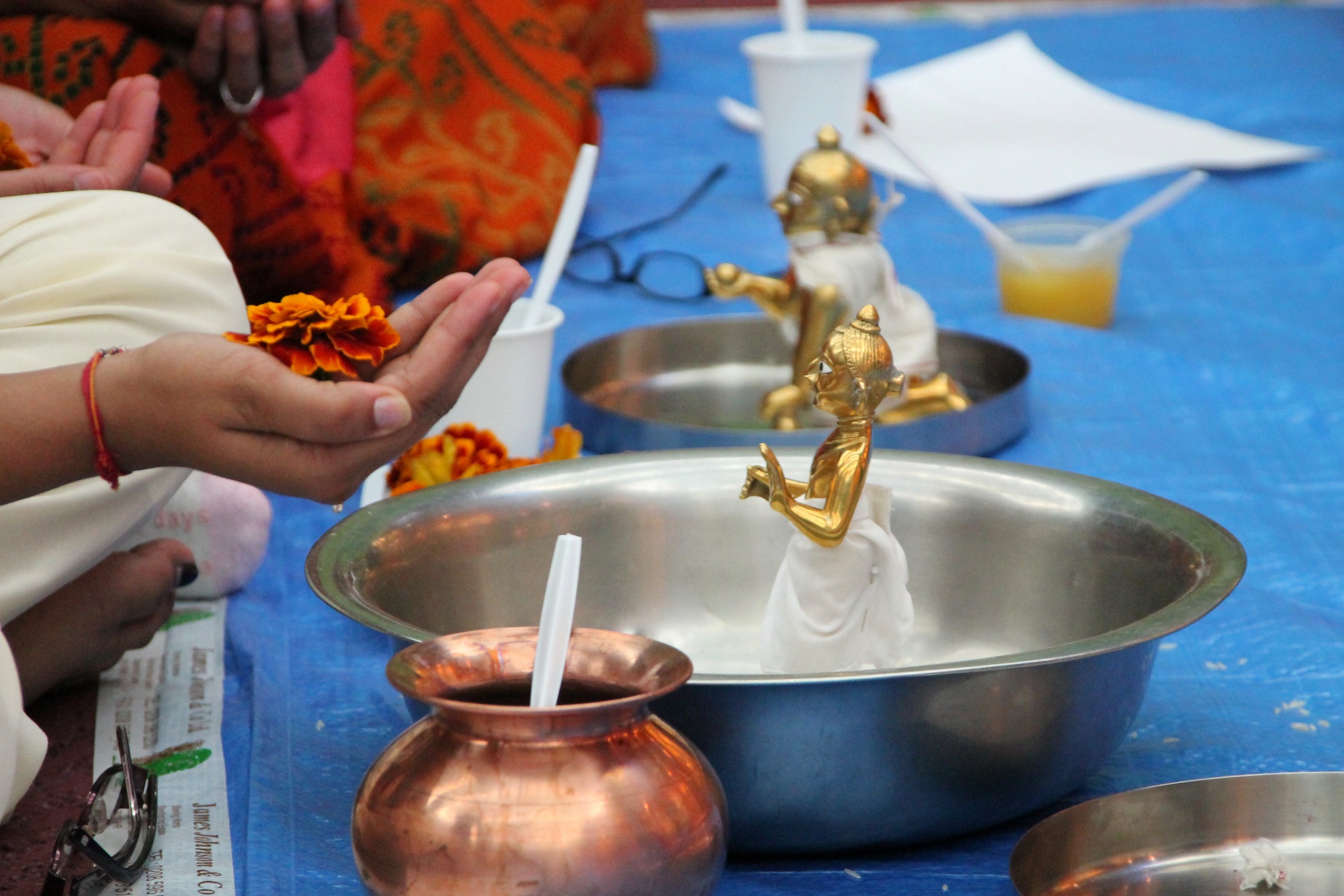 ©1987-2017 SKS Swaminarayan Temple East London
