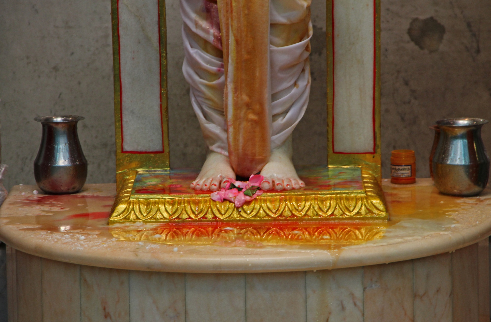 ©1987-2017 SKS Swaminarayan Temple East London