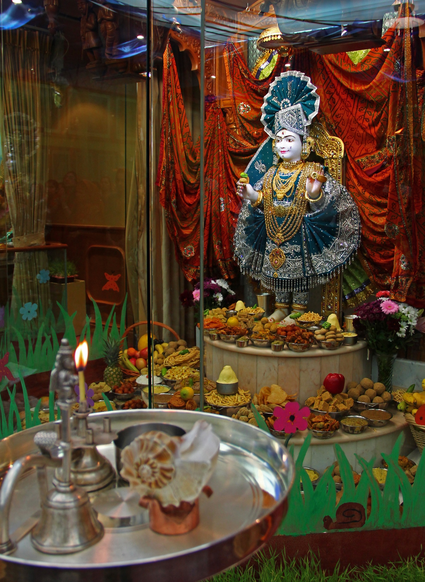 ©1987-2017 SKS Swaminarayan Temple East London