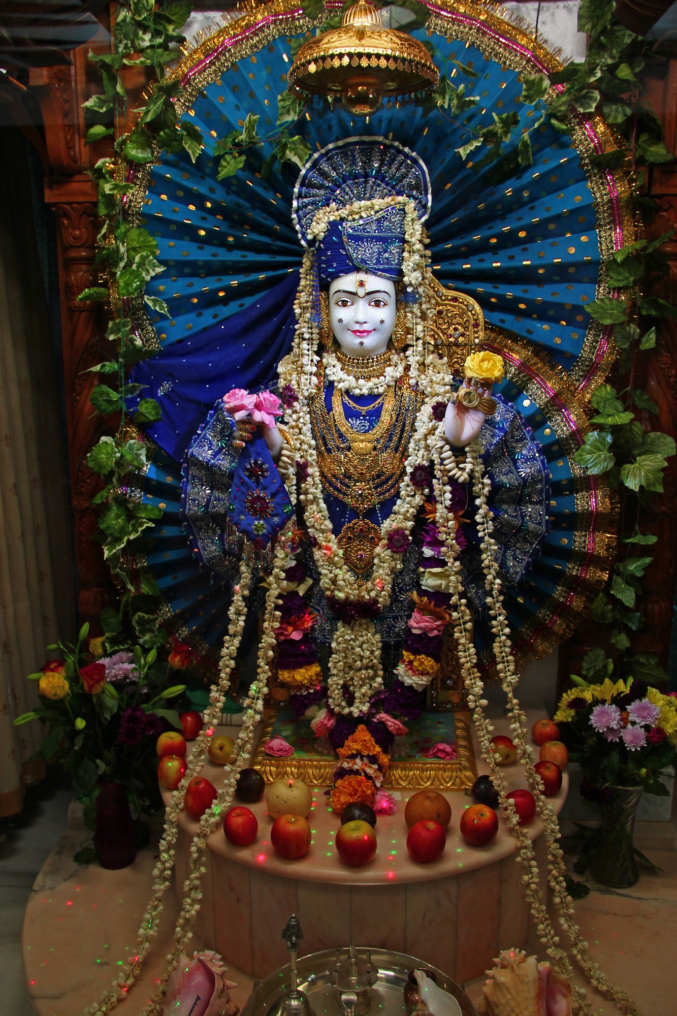 002 - ©1987-2017 SKS Swaminarayan Temple East London