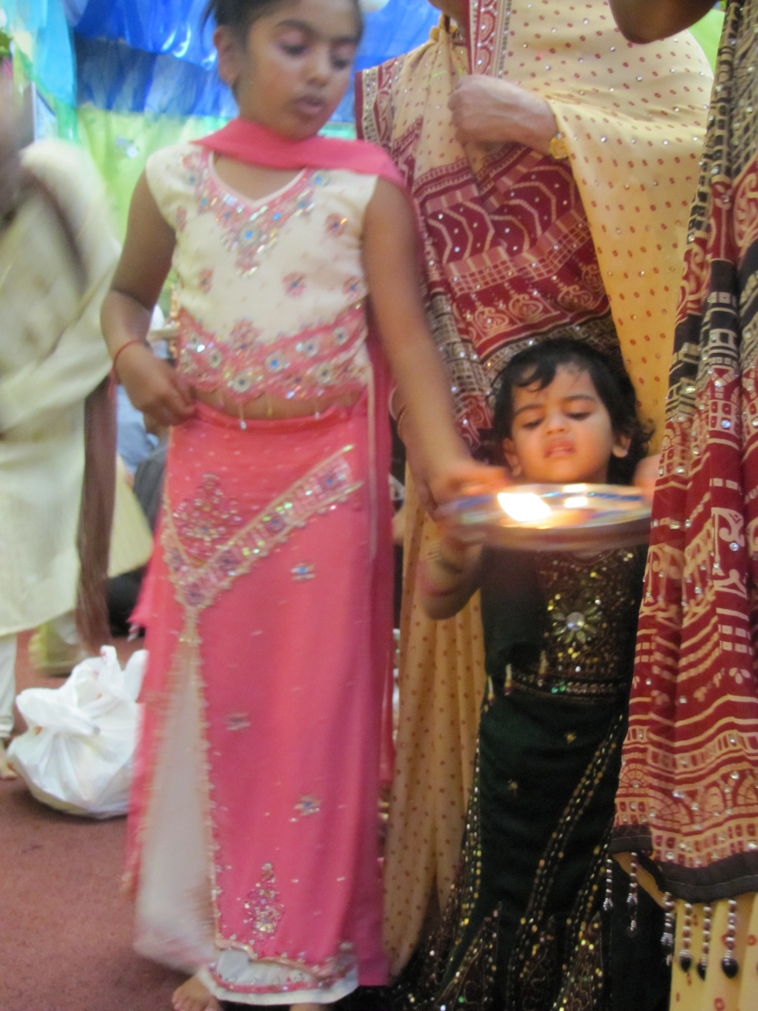 ©1987-2017 SKS Swaminarayan Temple East London