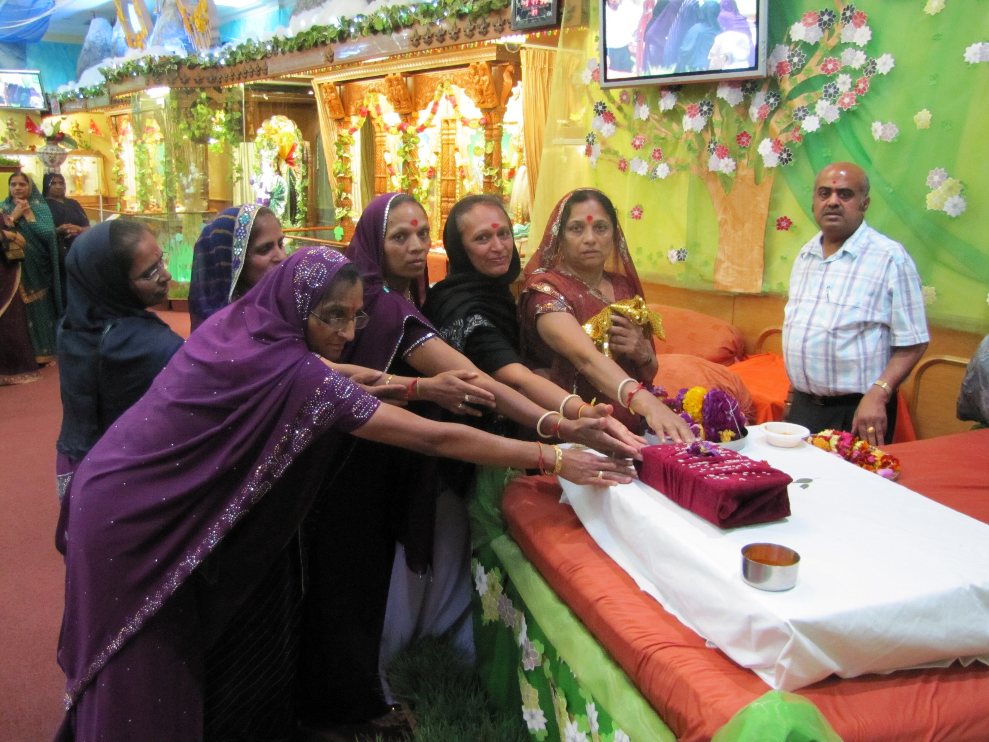 IMG 0586 - ©1987-2017 SKS Swaminarayan Temple East London