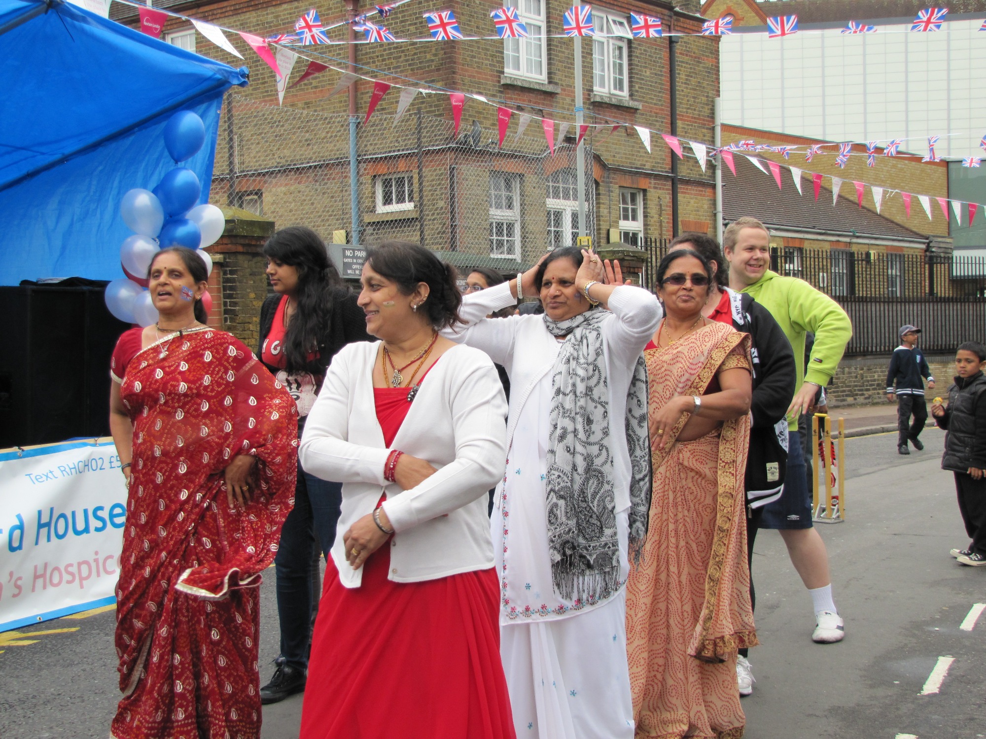 ©1987-2017 SKS Swaminarayan Temple East London