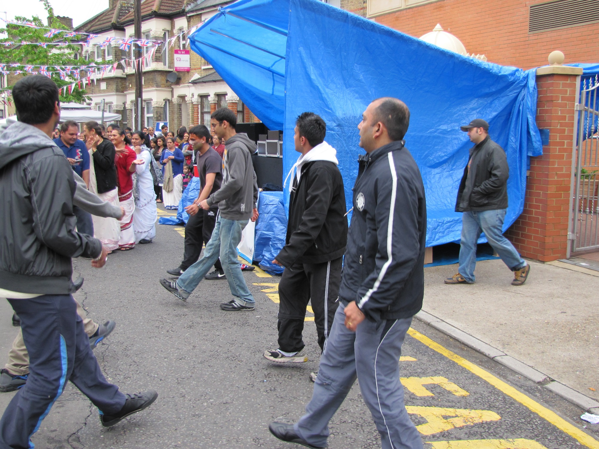 ©1987-2017 SKS Swaminarayan Temple East London