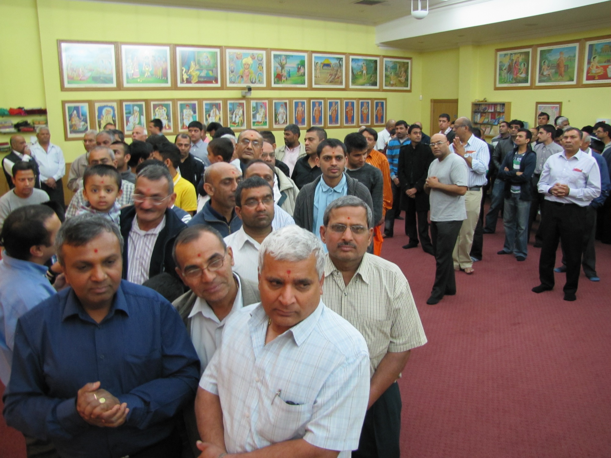 ©1987-2017 SKS Swaminarayan Temple East London
