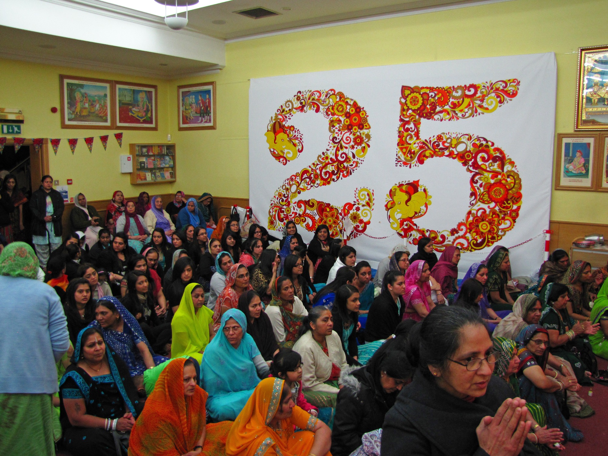 ©1987-2017 SKS Swaminarayan Temple East London