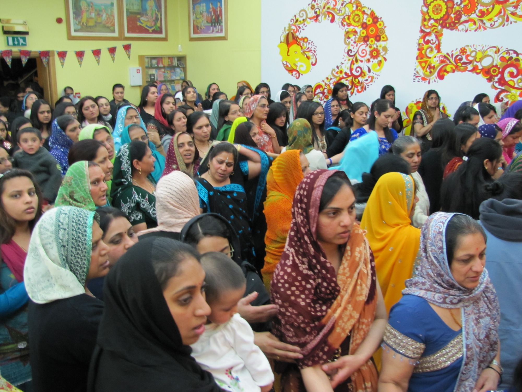 ©1987-2017 SKS Swaminarayan Temple East London