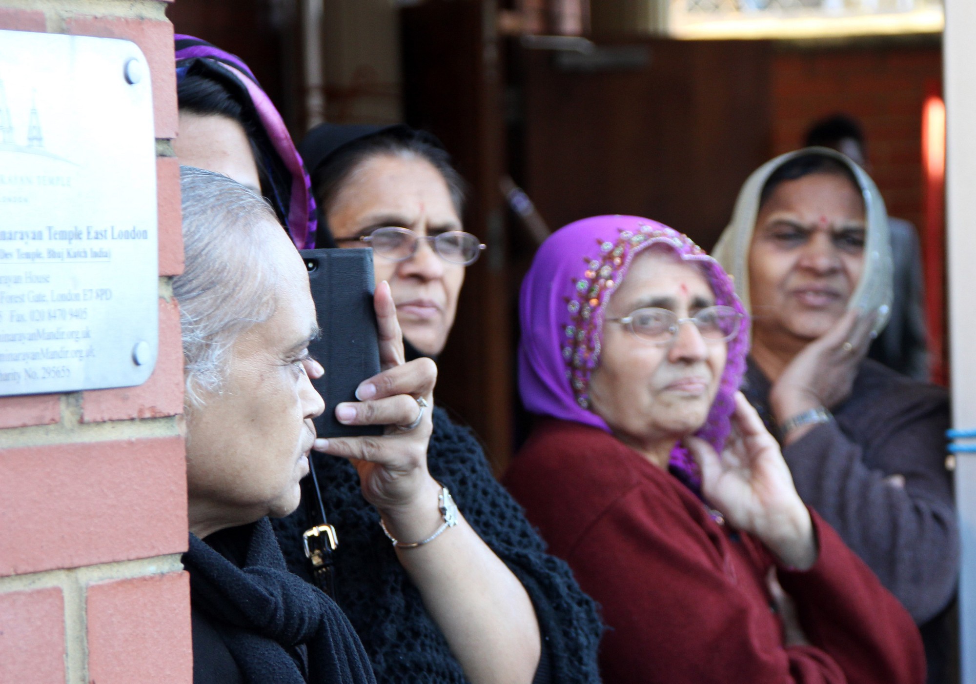 ©1987-2017 SKS Swaminarayan Temple East London