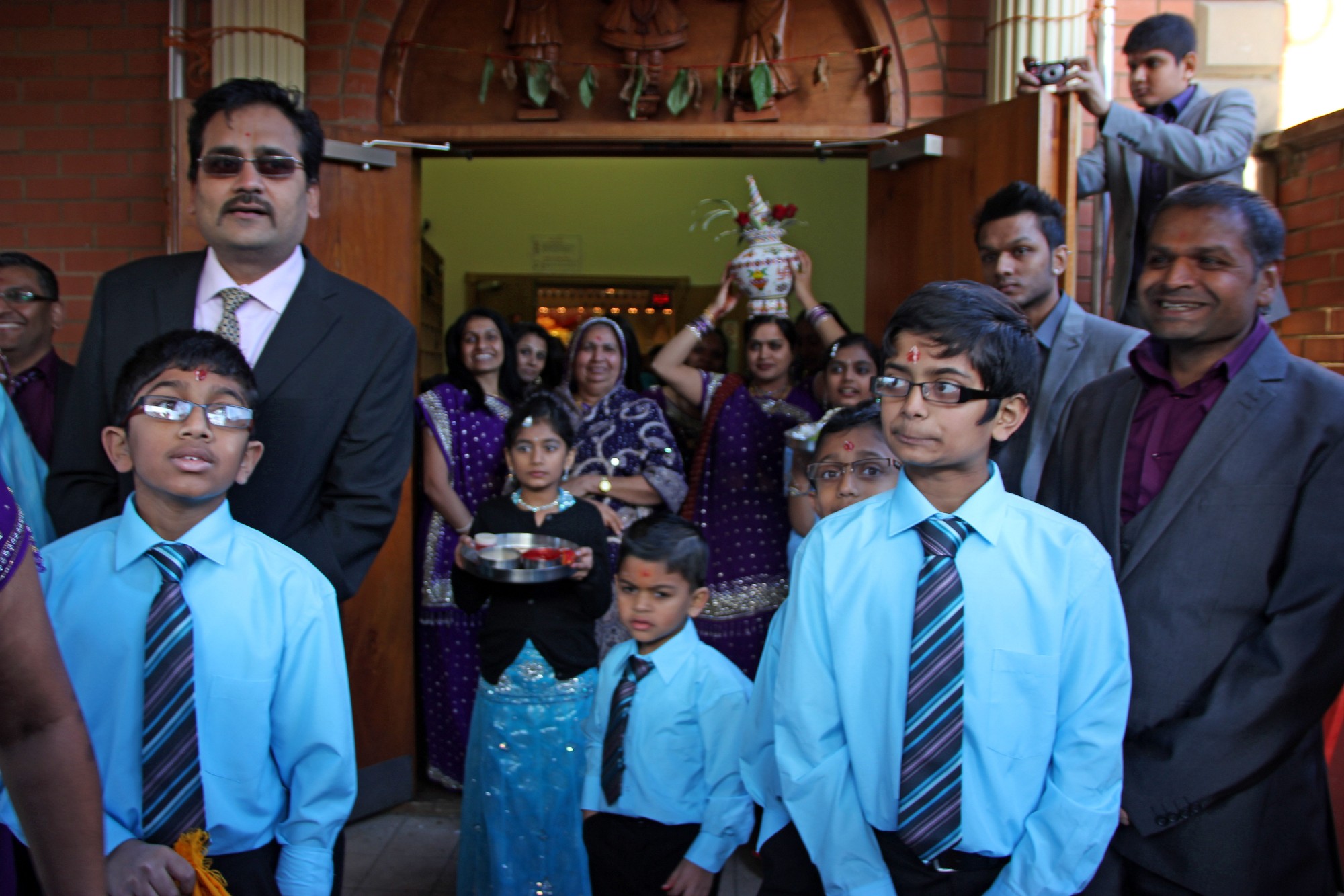 ©1987-2017 SKS Swaminarayan Temple East London