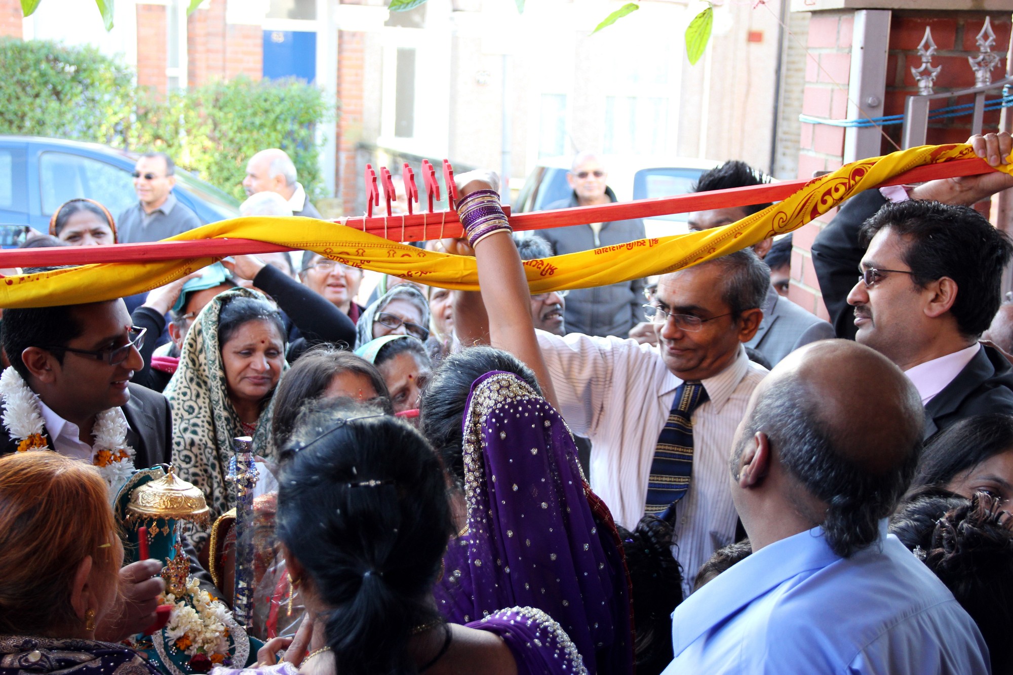 ©1987-2017 SKS Swaminarayan Temple East London