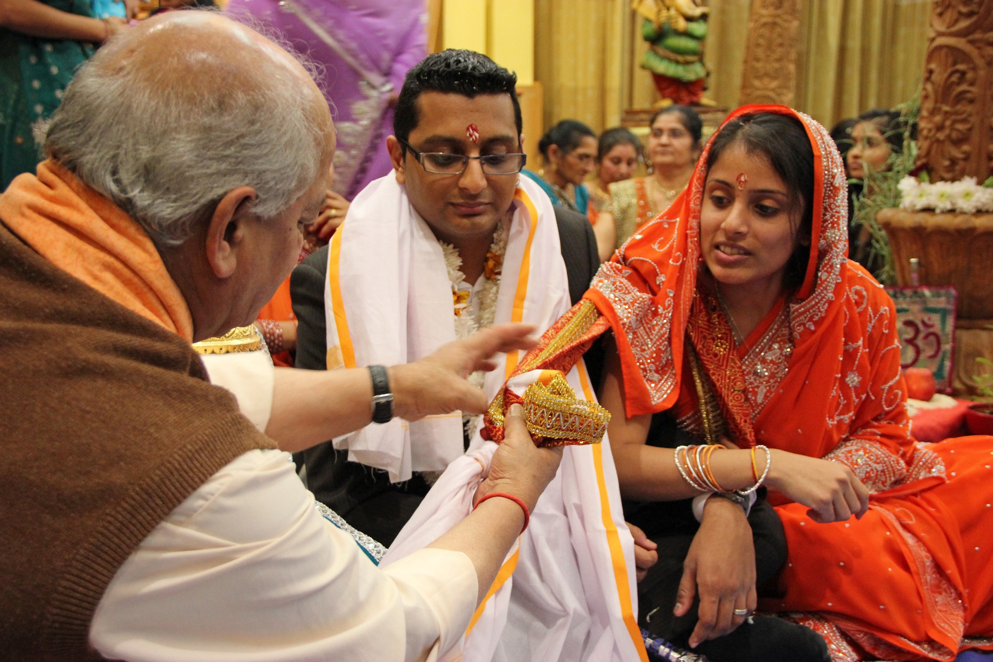 ©1987-2017 SKS Swaminarayan Temple East London