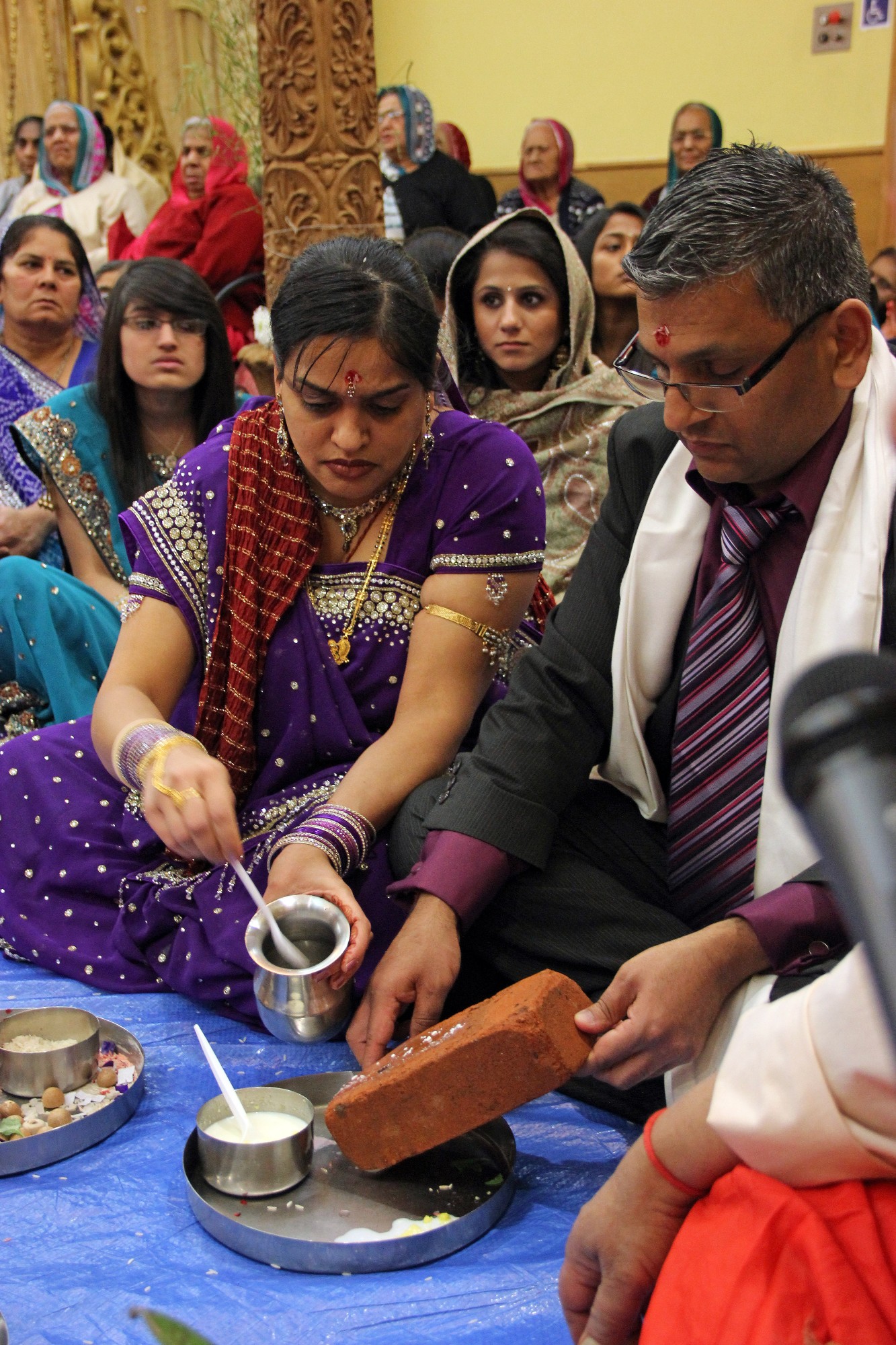 ©1987-2017 SKS Swaminarayan Temple East London