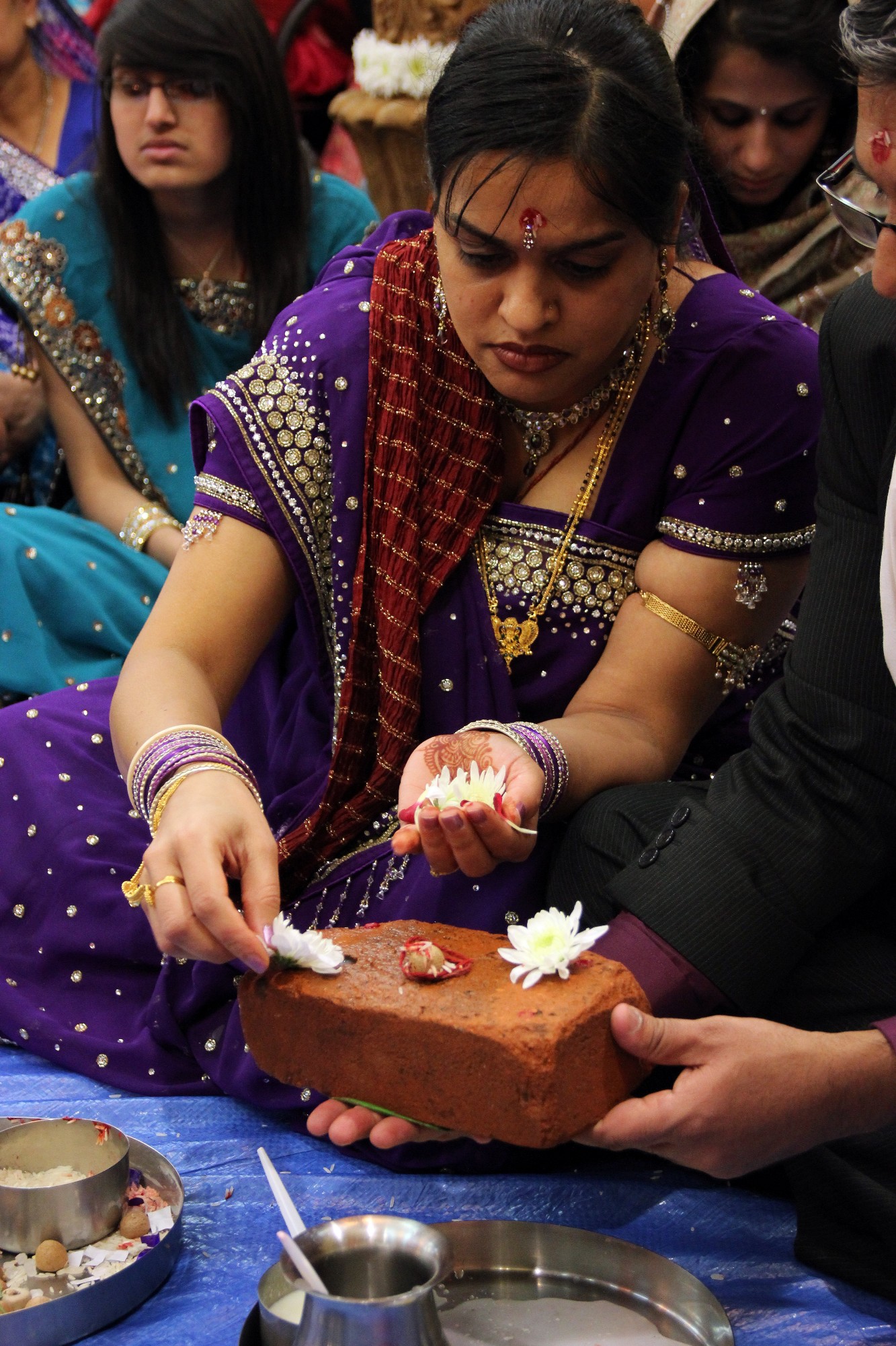 ©1987-2017 SKS Swaminarayan Temple East London