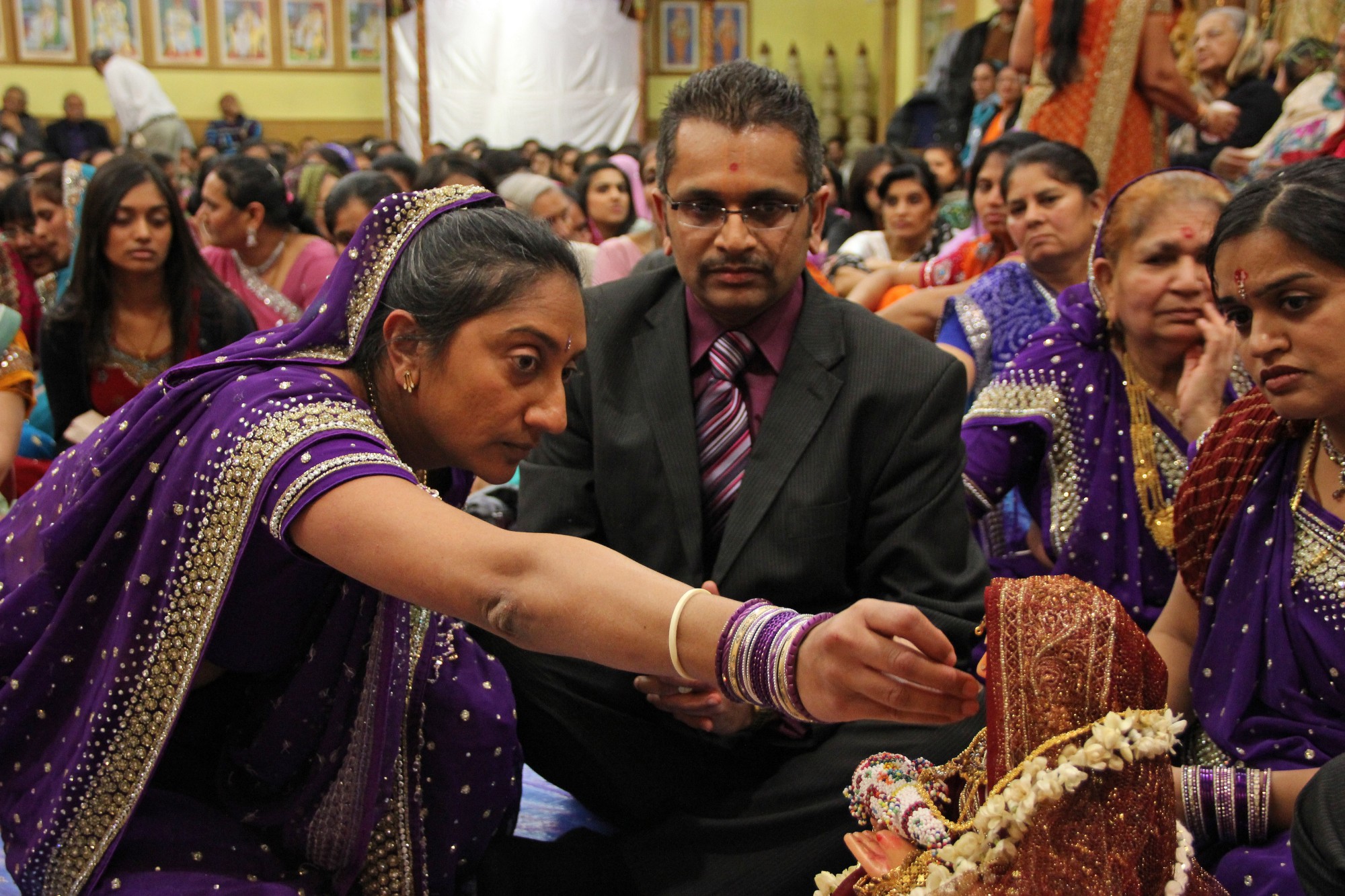 ©1987-2017 SKS Swaminarayan Temple East London