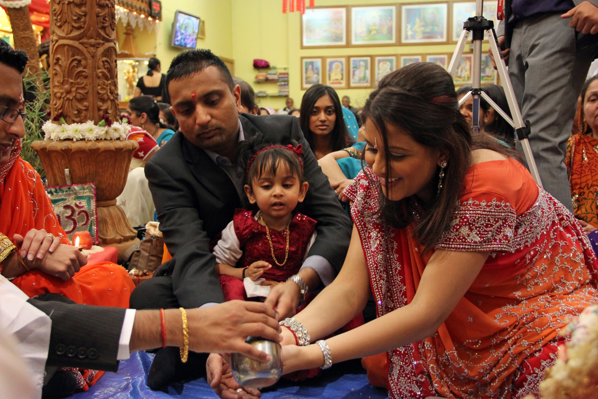 ©1987-2017 SKS Swaminarayan Temple East London