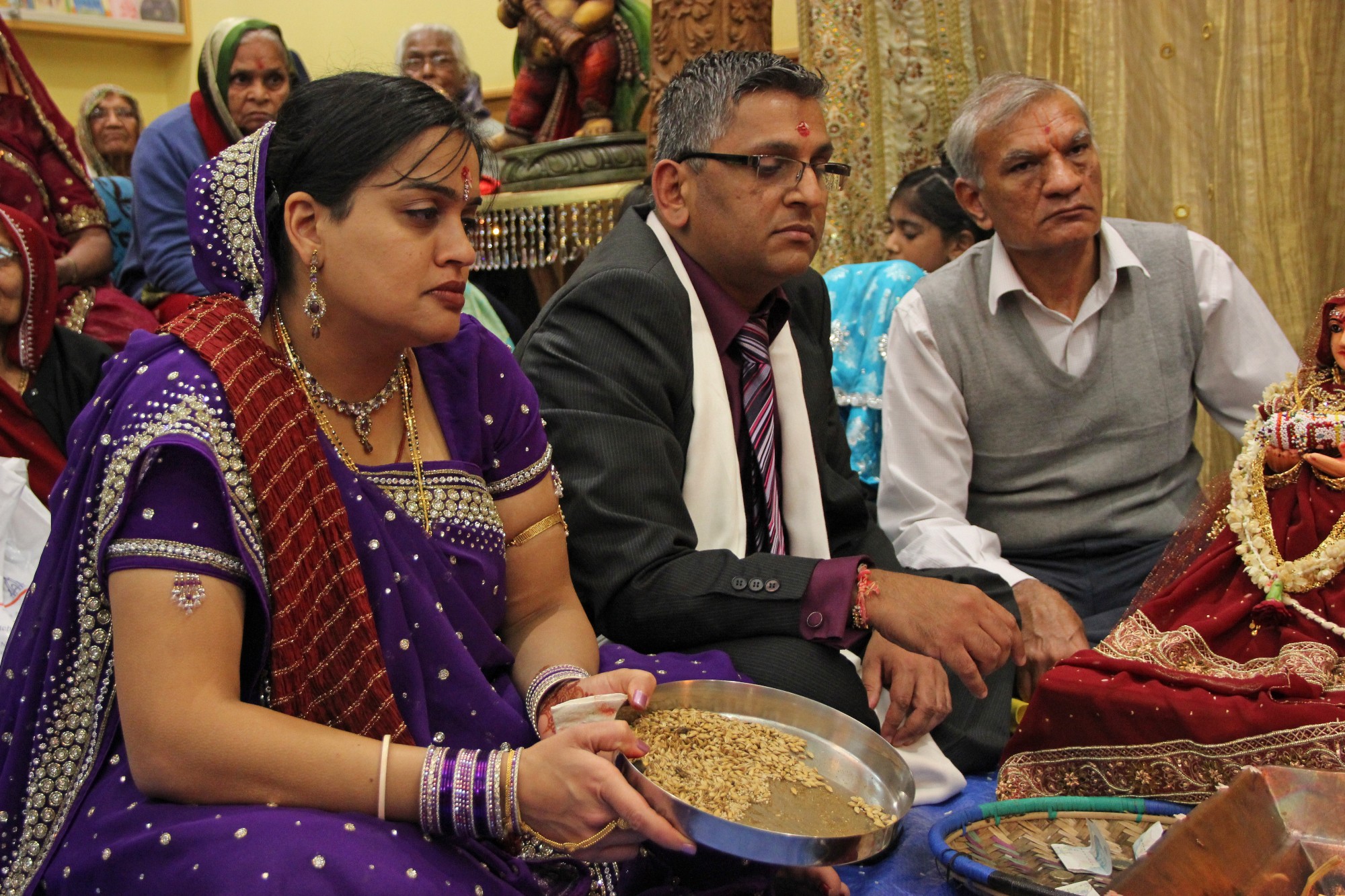 ©1987-2017 SKS Swaminarayan Temple East London