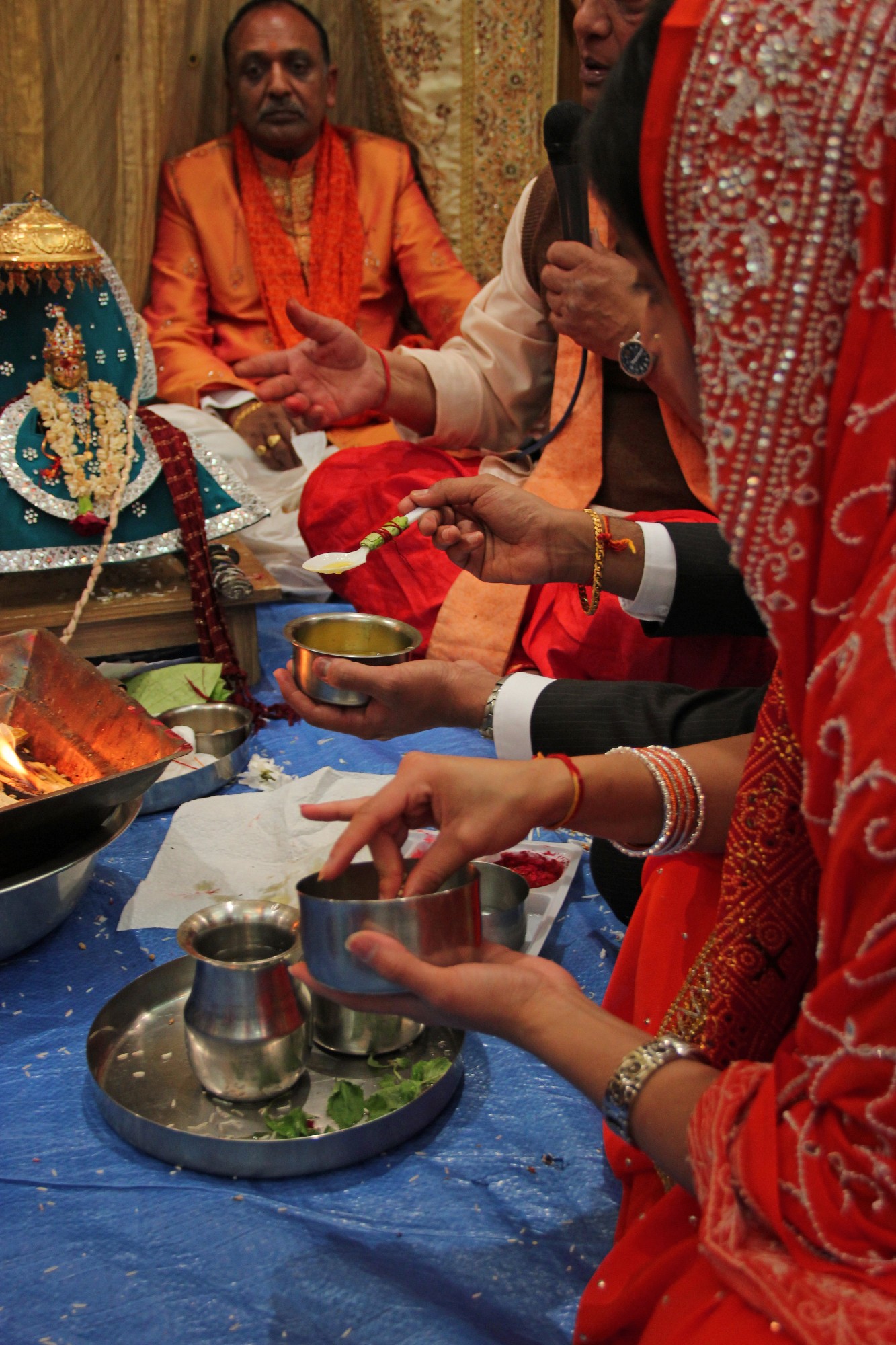 ©1987-2017 SKS Swaminarayan Temple East London