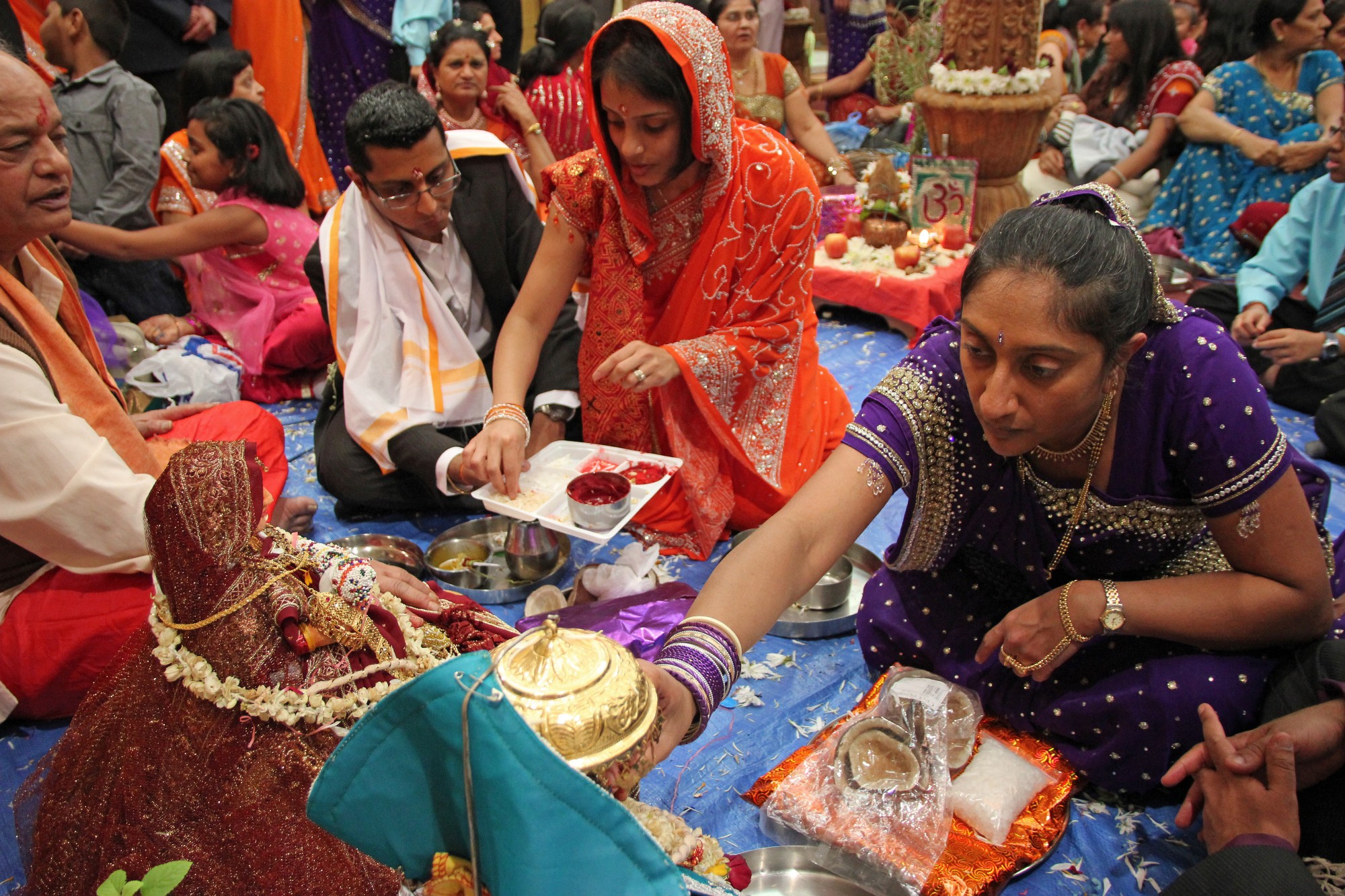 ©1987-2017 SKS Swaminarayan Temple East London