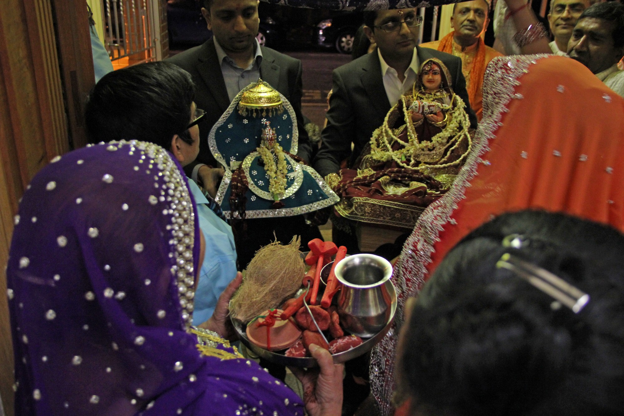 ©1987-2017 SKS Swaminarayan Temple East London