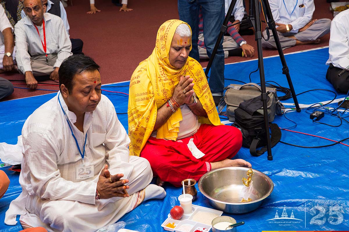 ©1987-2017 SKS Swaminarayan Temple East London