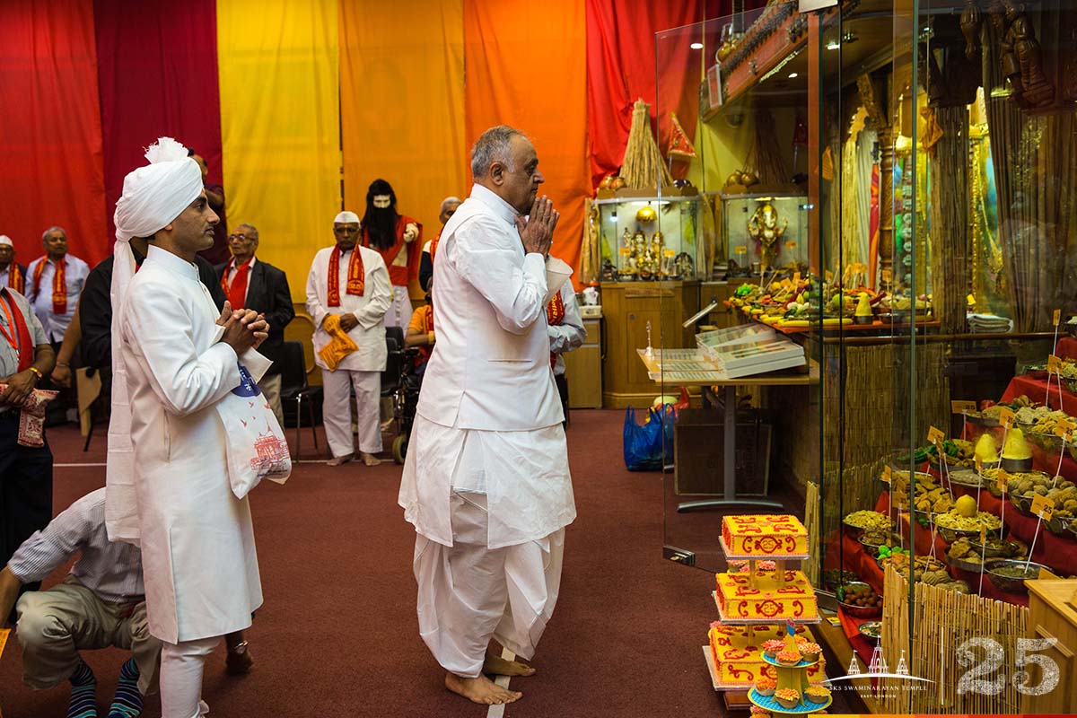 ©1987-2017 SKS Swaminarayan Temple East London