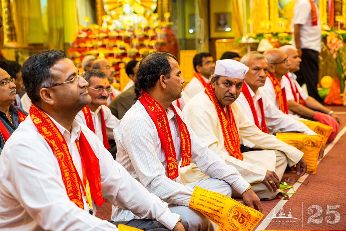 ©1987-2017 SKS Swaminarayan Temple East London