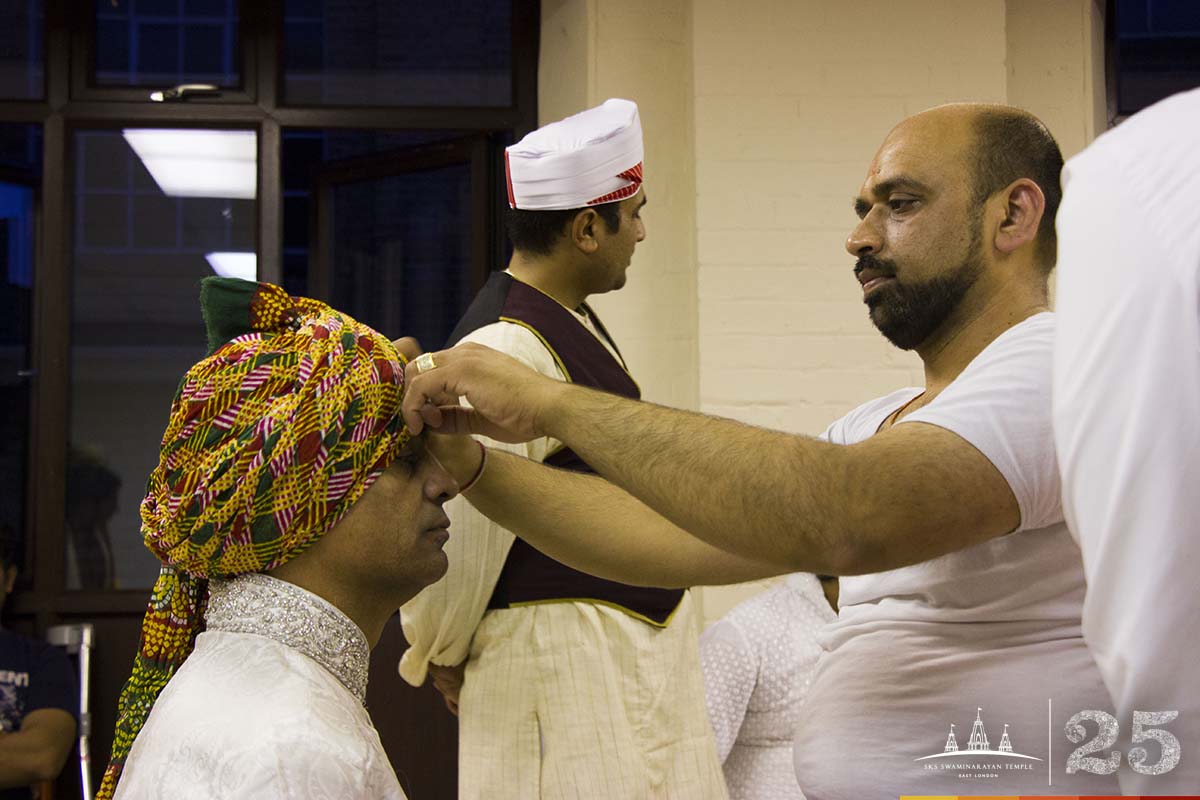 ©1987-2017 SKS Swaminarayan Temple East London