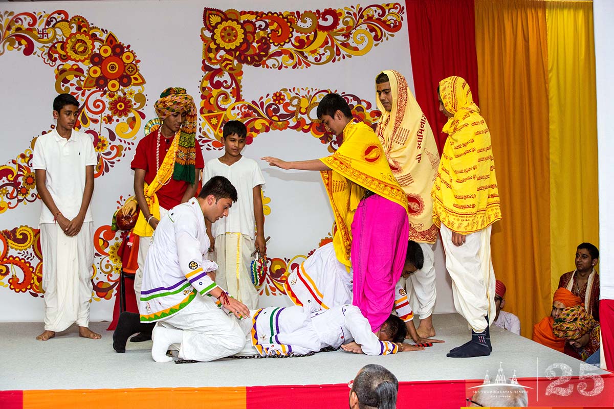 ©1987-2017 SKS Swaminarayan Temple East London