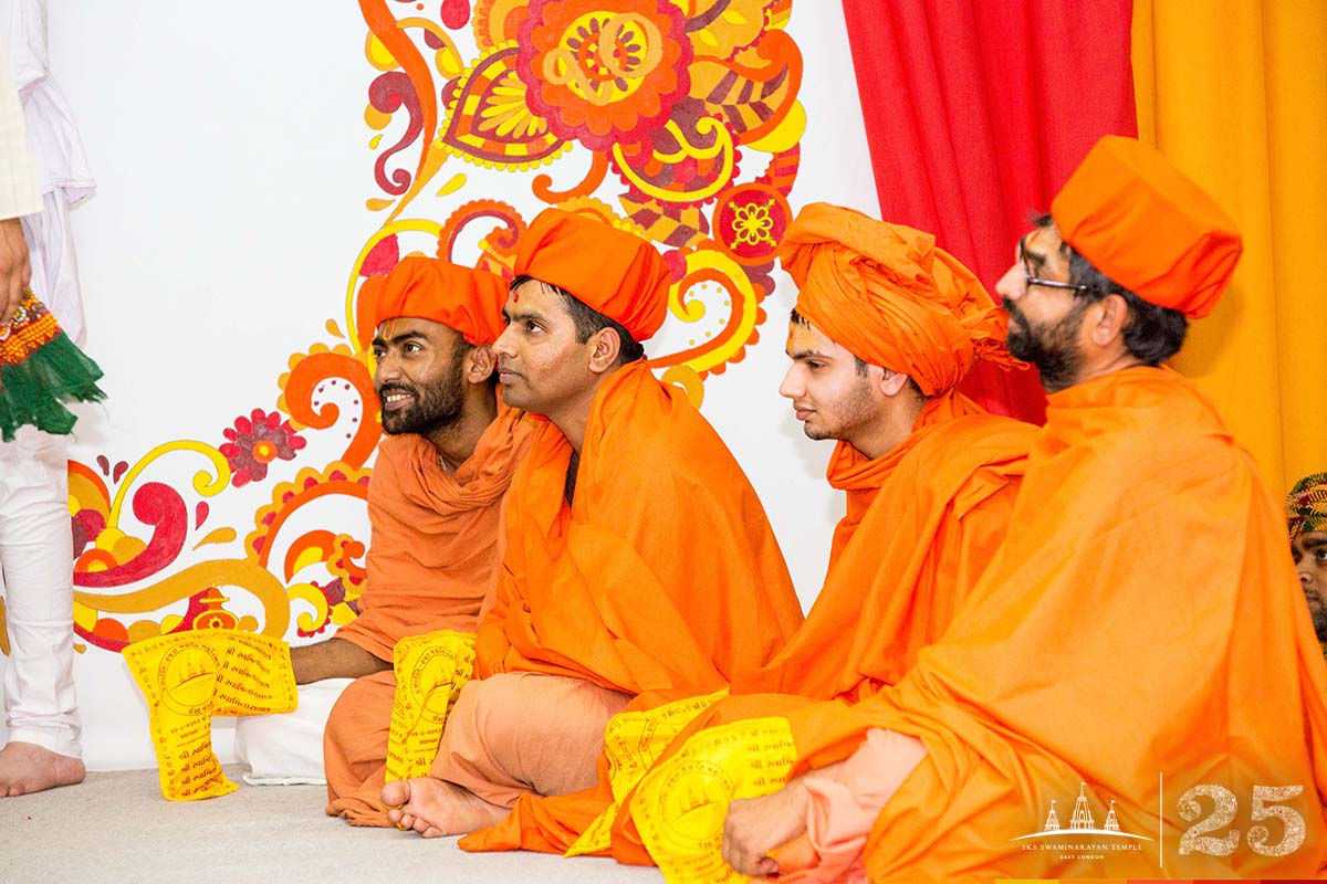©1987-2017 SKS Swaminarayan Temple East London
