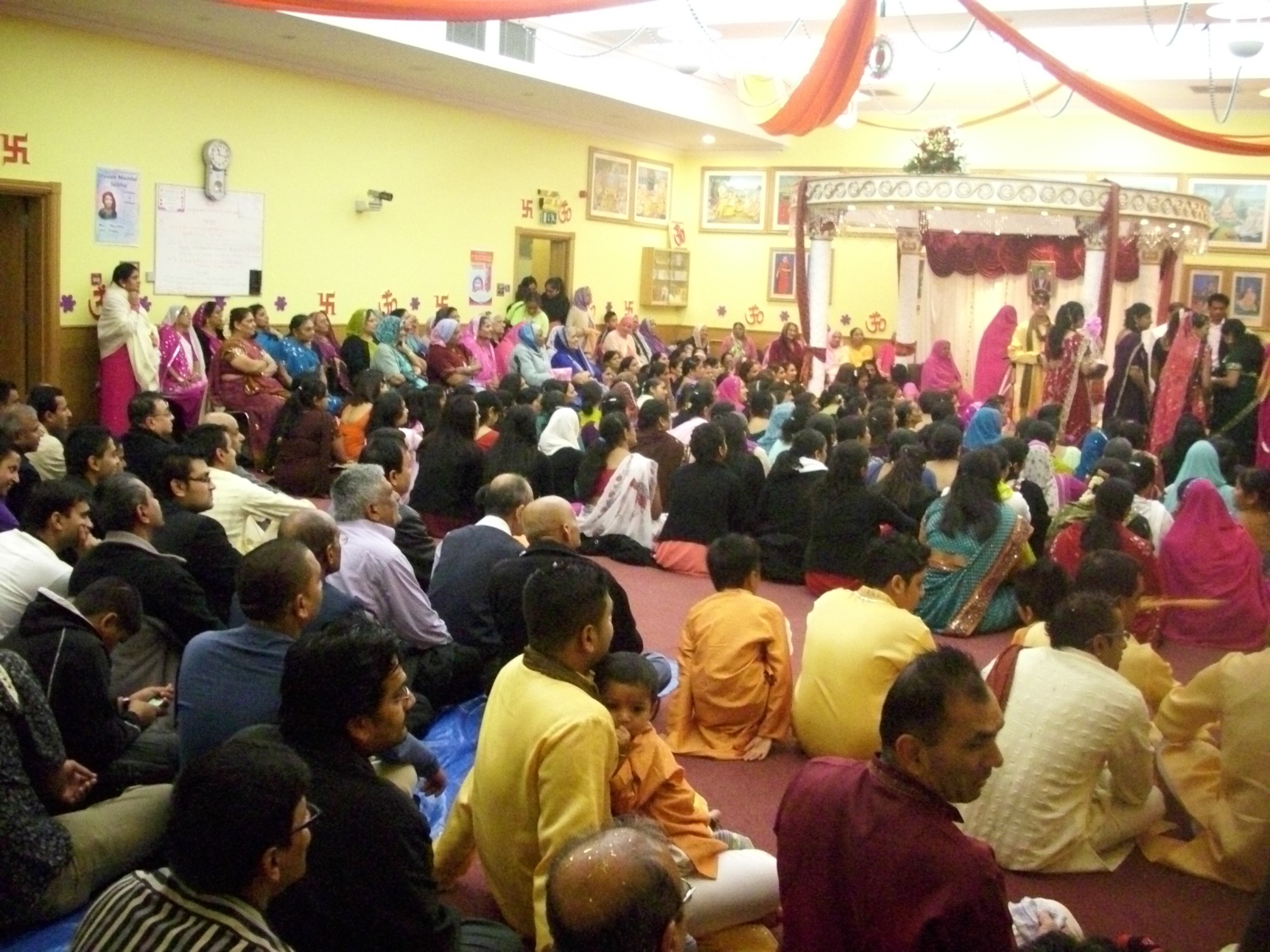 ©1987-2017 SKS Swaminarayan Temple East London