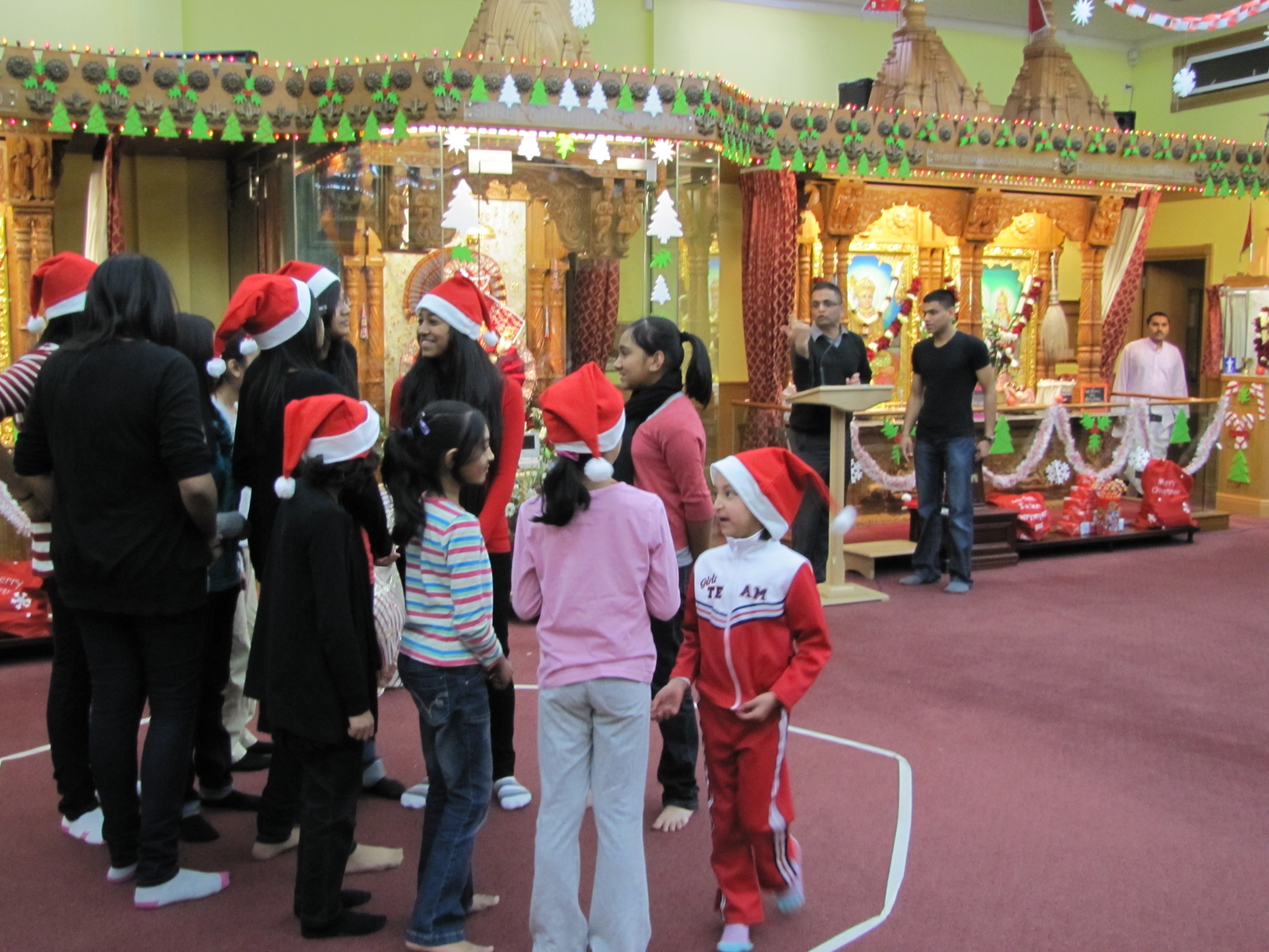 ©1987-2017 SKS Swaminarayan Temple East London